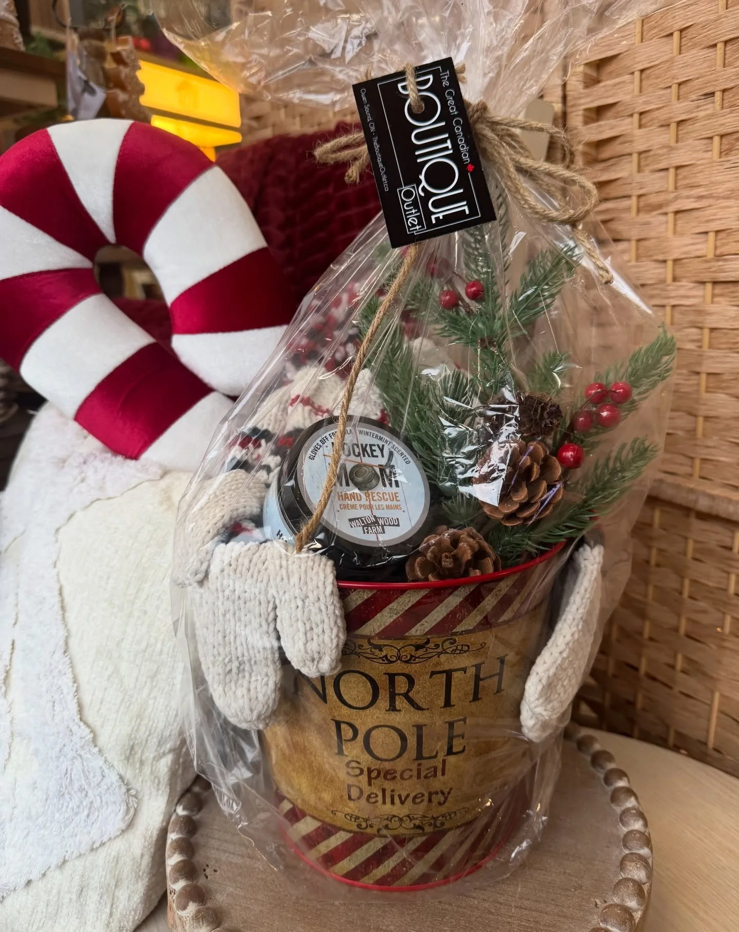 &lsquo;Tis the season of gift baskets! 🎅🏻

Let us help you out this holiday time by making your gift baskets for you. 🎁

Just give us a budget and a theme and we will go around our store and put it together for you. ☺️

Stop in store, call, or mes