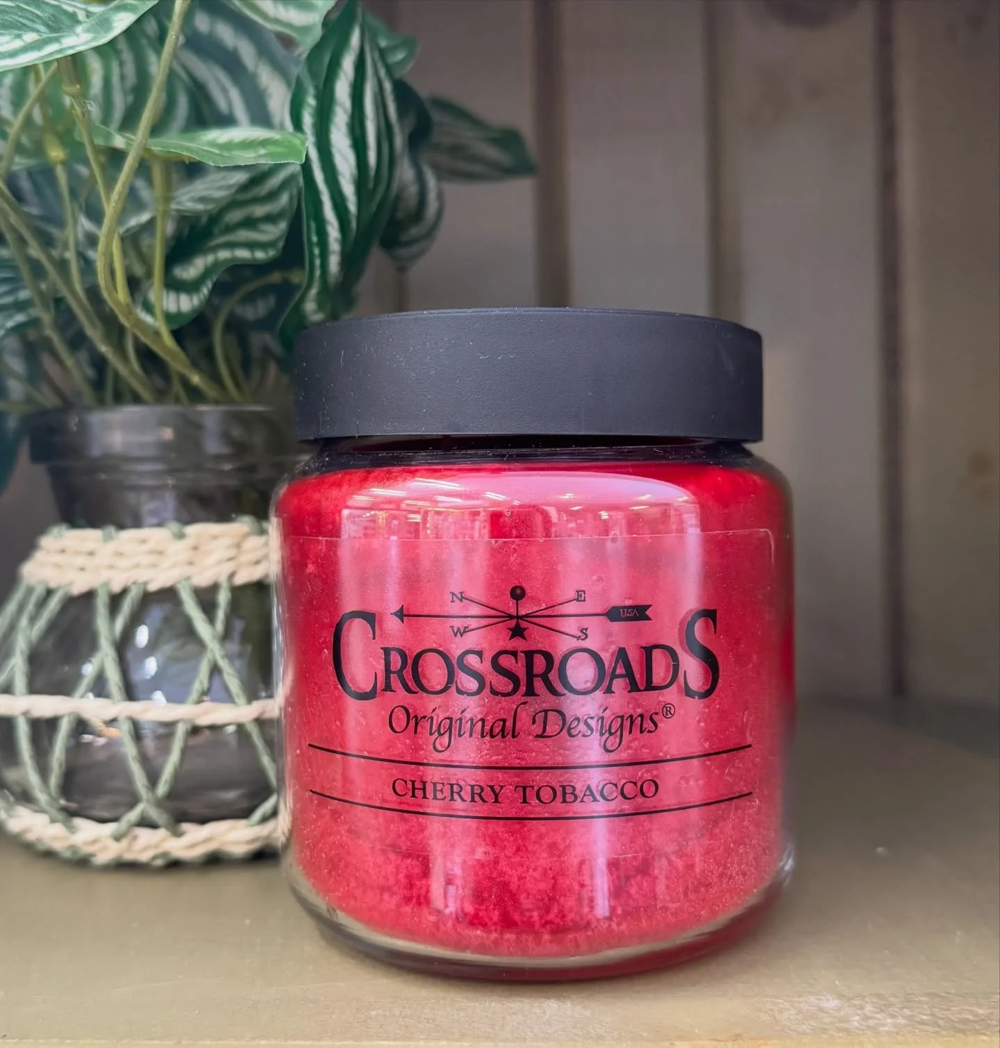 Your favourite candles in ALL NEW SCENTS❗️

Warm up your home with these new Crossroads scents:

🍒 Cherry Tobacco (wax melts available)
🌽 Sweet Corn Bake (wax melts available)
🍯 Hot Honey Margarita
🍞 Fresh Baked Bread 

Come in store and have a s