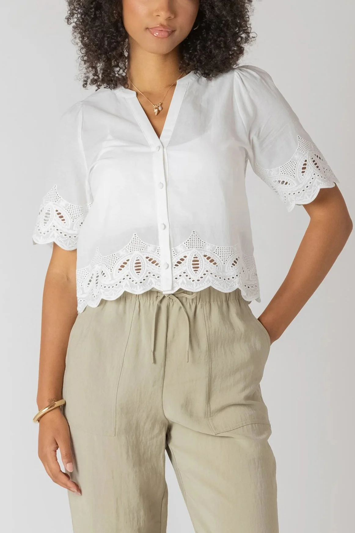 Room 34 White Short Sleeve Button Down Blouse
