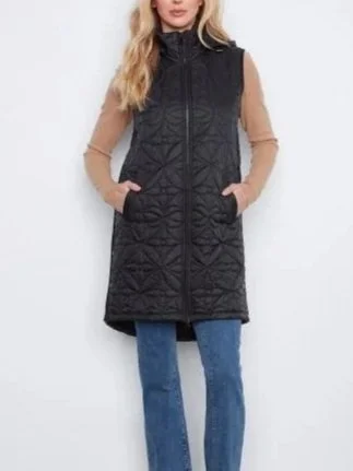 Charlie B Sleeveless Puffer Vest in Black