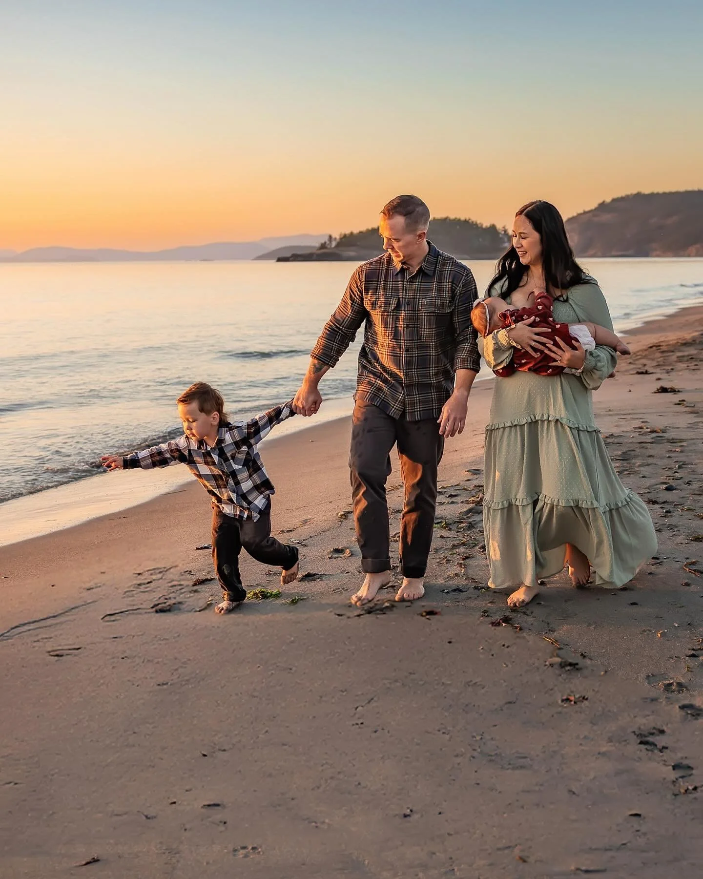 Pure magic ✨
.
.
.
#skagitfamilyphotographer #familybeachsession #northwestwashington