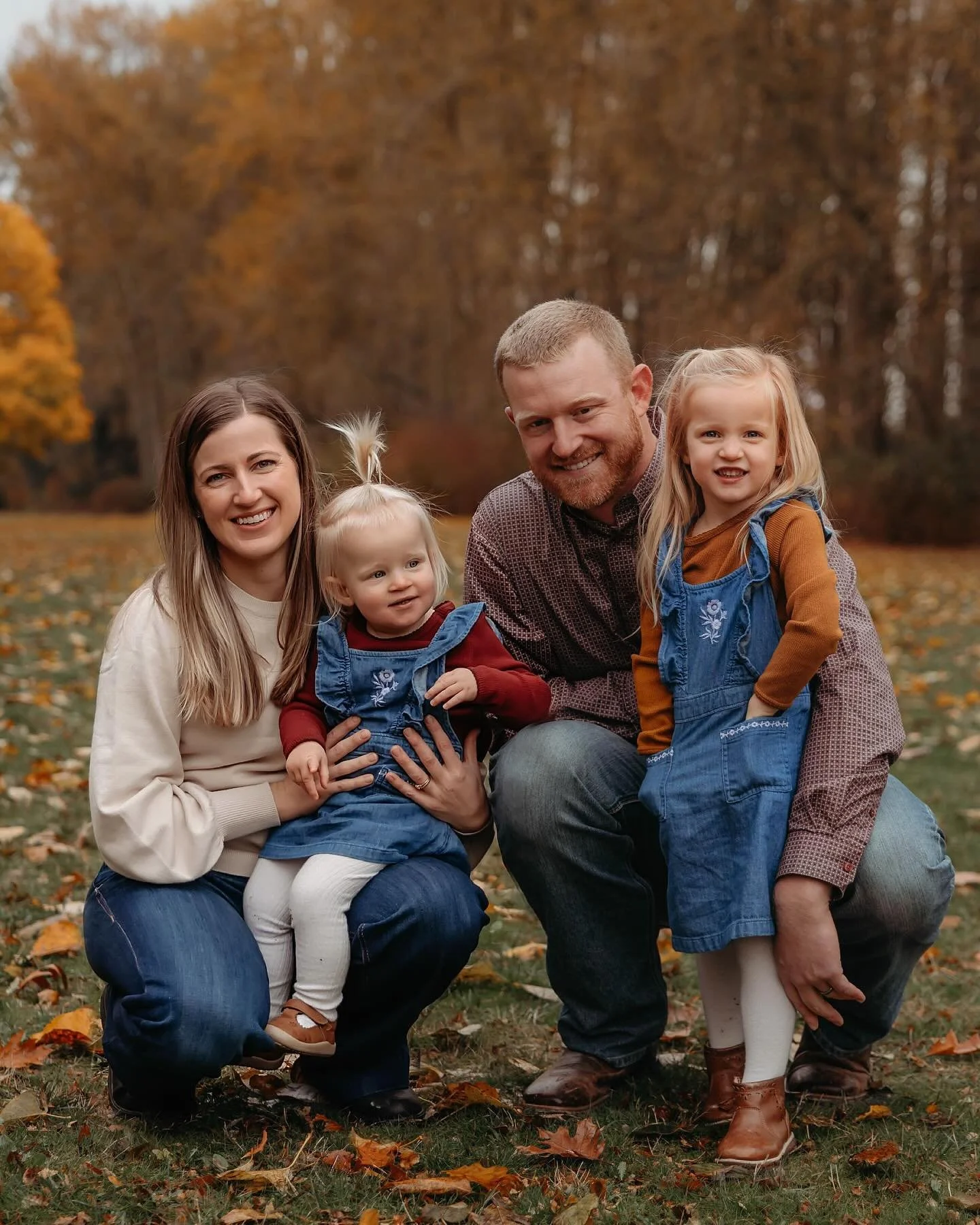 Family time is the best time. I love getting to capture the love that holds generations together. 

Skagit Valley Family Photographer | Northwest Washington | Fall Family Session
