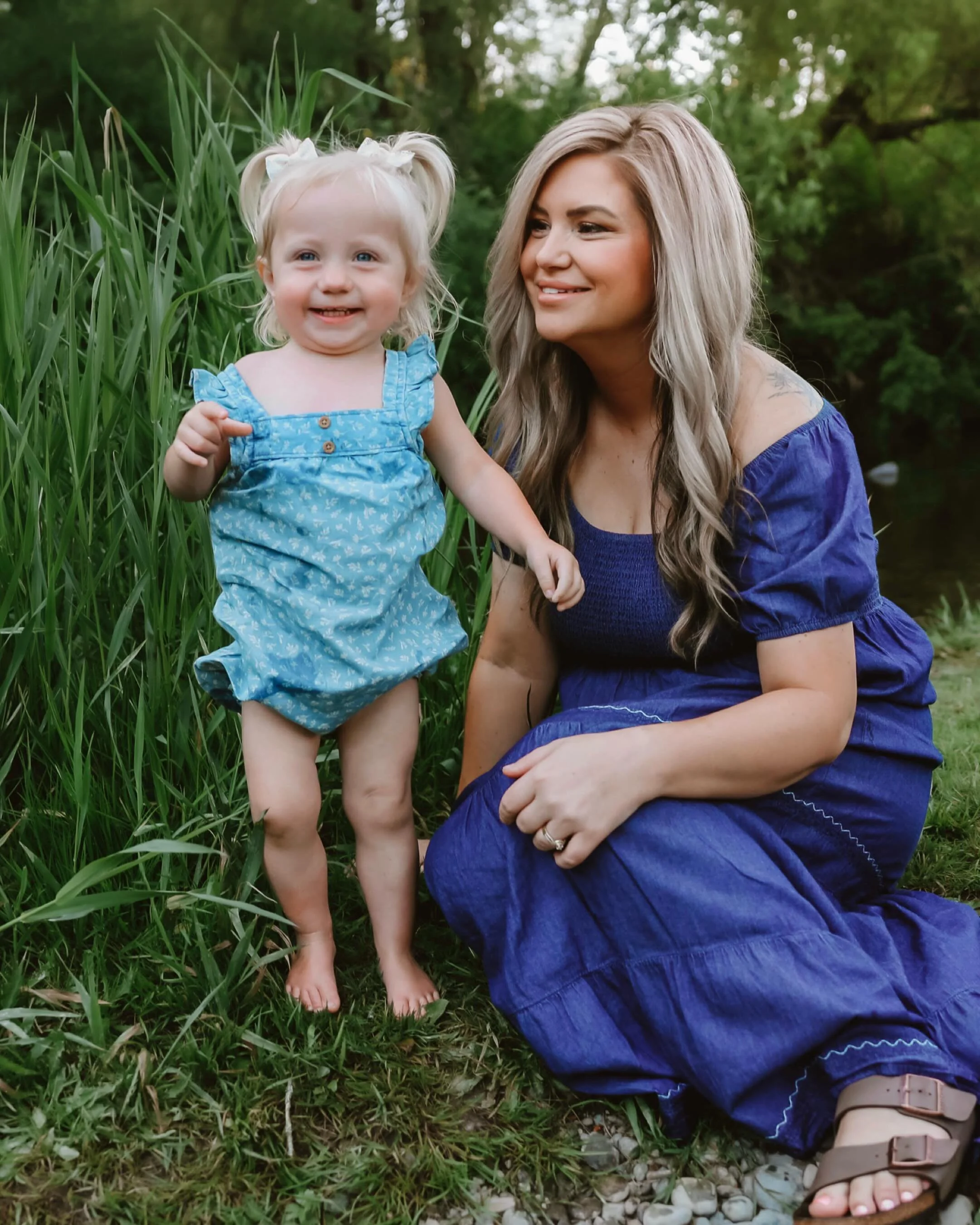 Just a mommy &amp; her baby girl enjoying a little piece of this beautiful world. 💕

Burlington, WA Family Photographer | Mommy and Me Session | Spring in Northwest Washington
