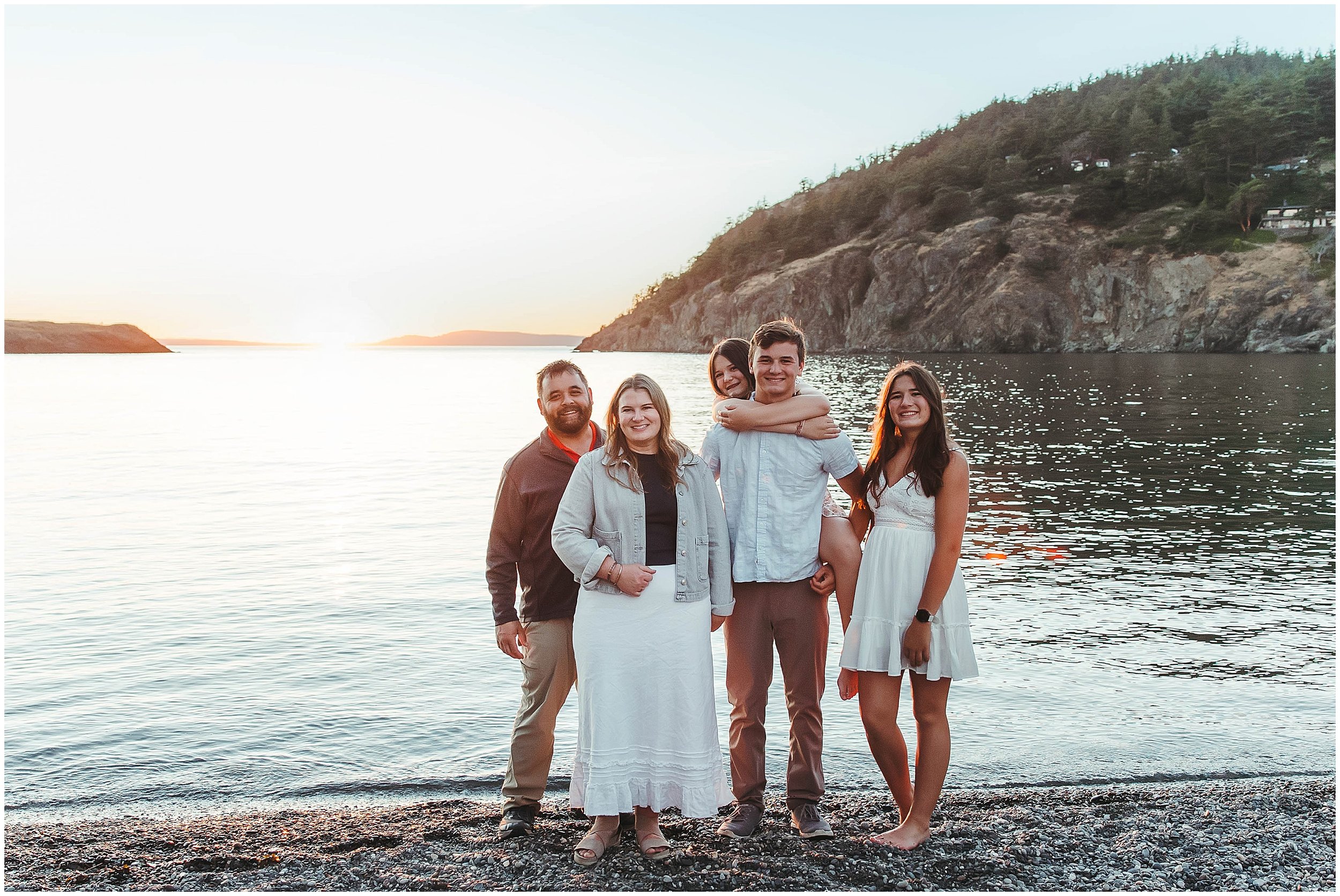 outdoor-family-session-skagit-county-04.jpg