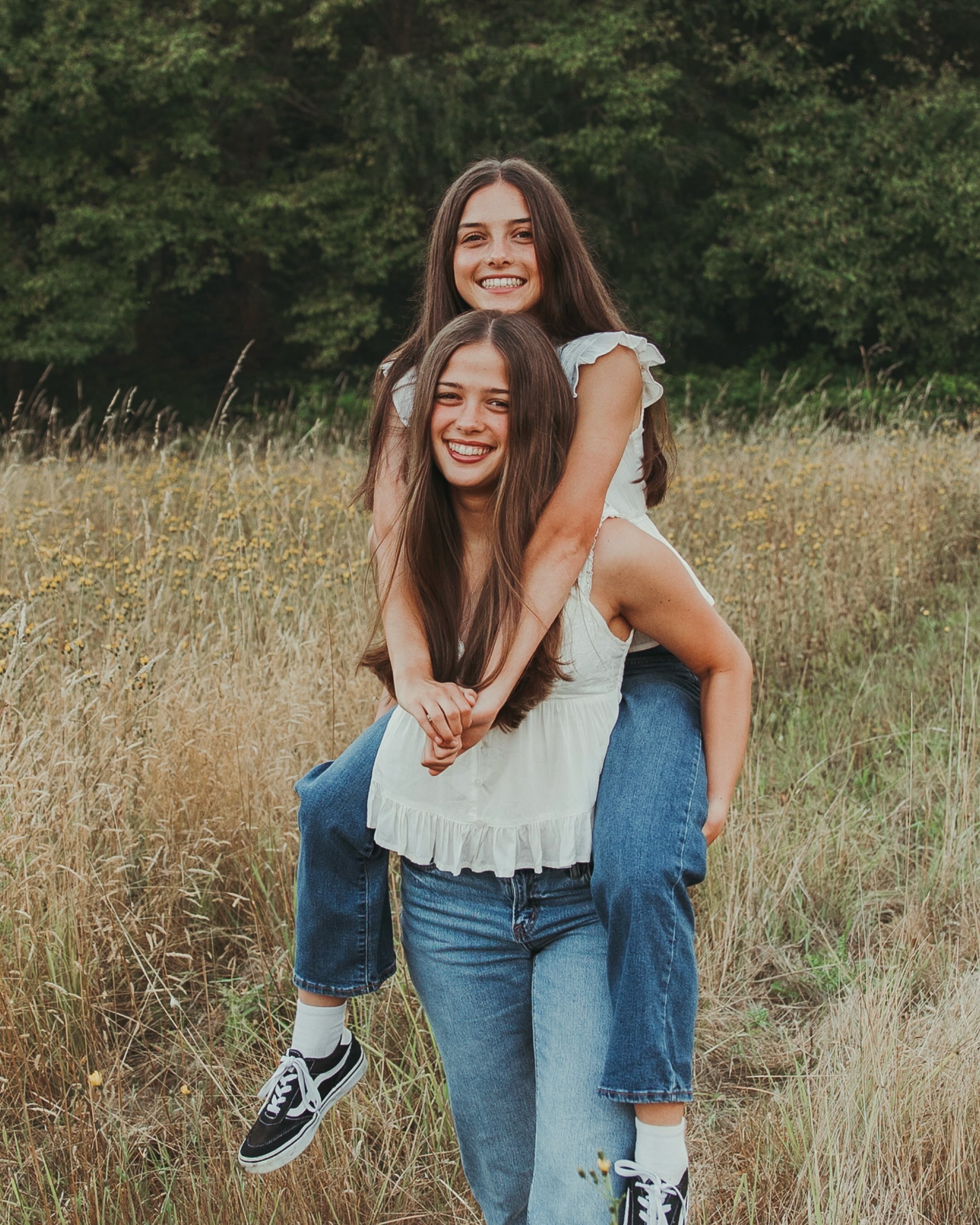 Twins, Abbie &amp; Allie, are seniors! Have the best year, girls! ✨

(The childhood blankie &amp; stuffy had me 🥹)