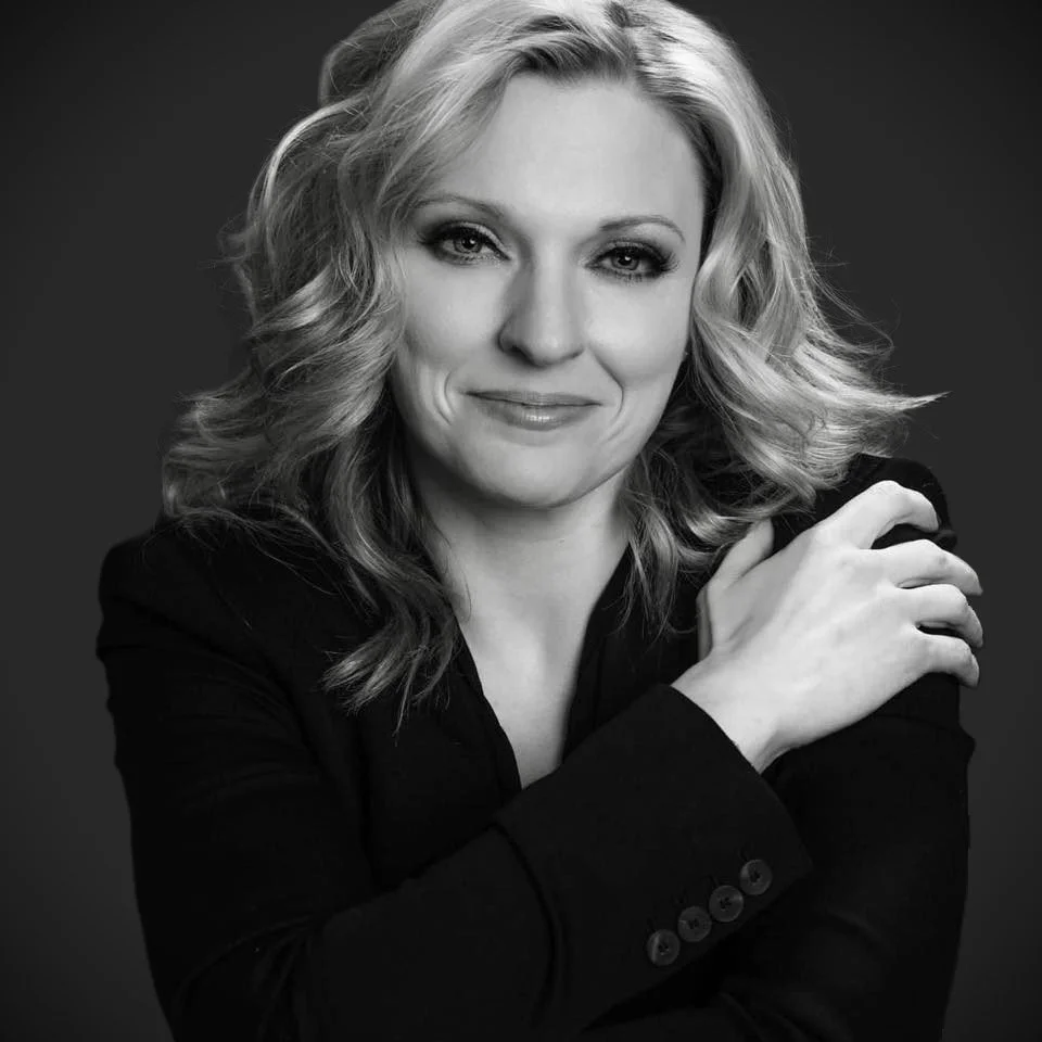 Dr. Kelley Lobb