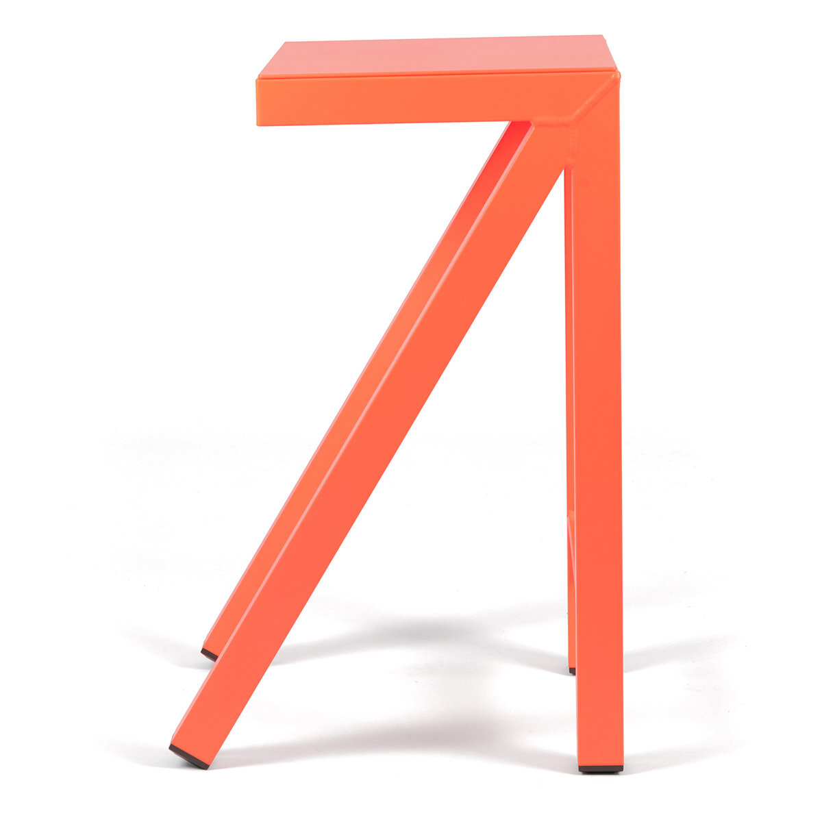 Magis_bureaurama_stool_product_side_SD2772_orange_01_hr.jpg