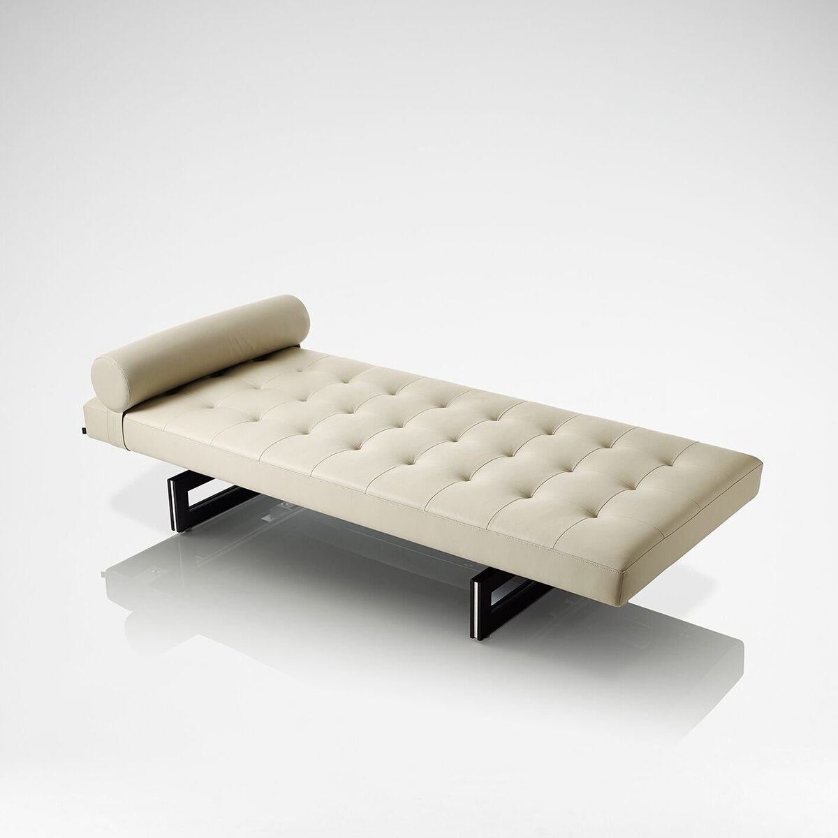 helix_daybed_-_anney_slender_rush_1_2500x2500.jpg
