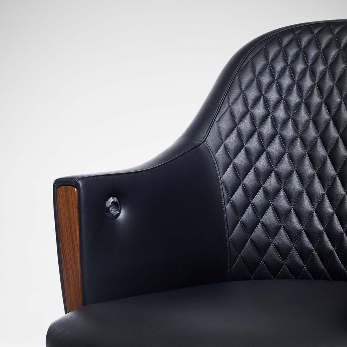 black_leather_desk_chair_002_ws_1000x1000.jpg