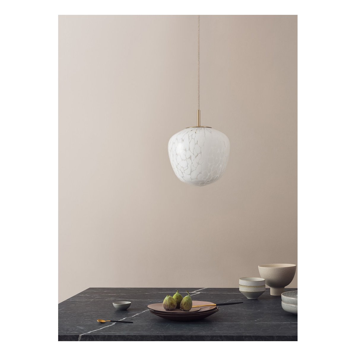 ceiling_milo_satinbrass_lifestyle_6951994be4cefef86ac78020d31182d4.jpg