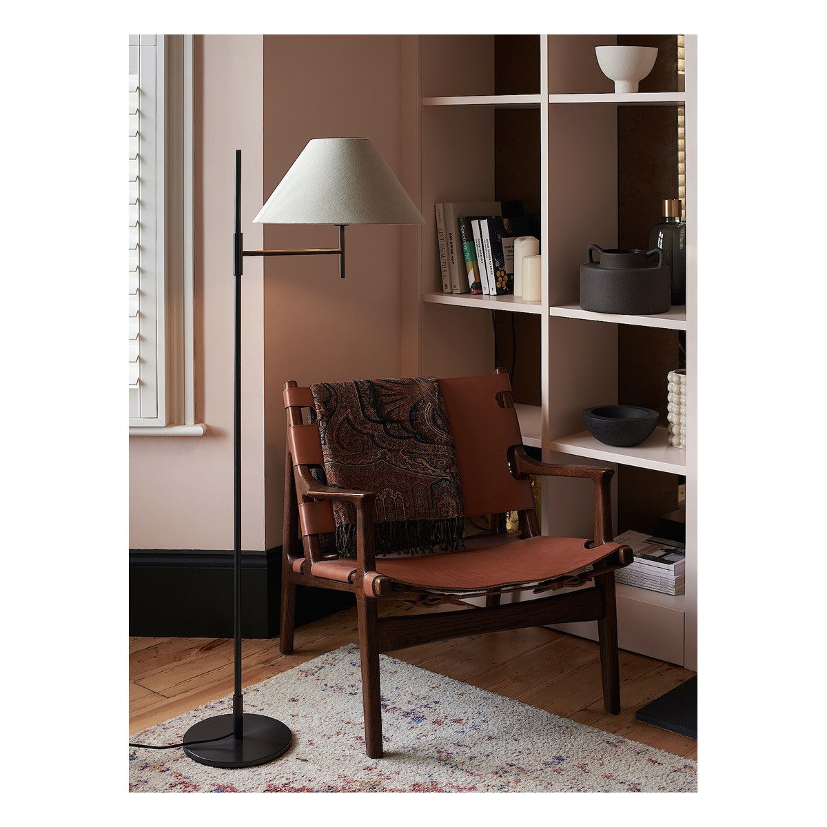 heathfield-floorlamp-etta-lifestyle1.jpg