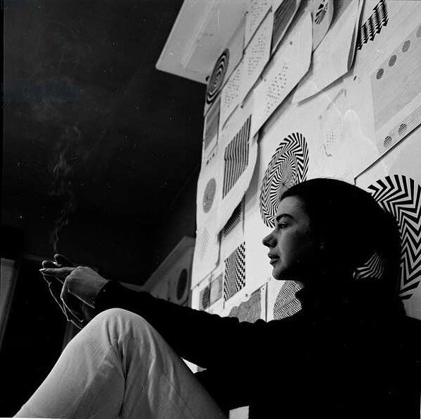 STUDIO INSPIRATION | Bridget Riley

Start the week with a little studio inspiration 

&ldquo;If you can allow colour to breathe, to occupy its own space, to play its own game in its unstable way, it&rsquo;s wanton behaviour, so to speak. It is promis