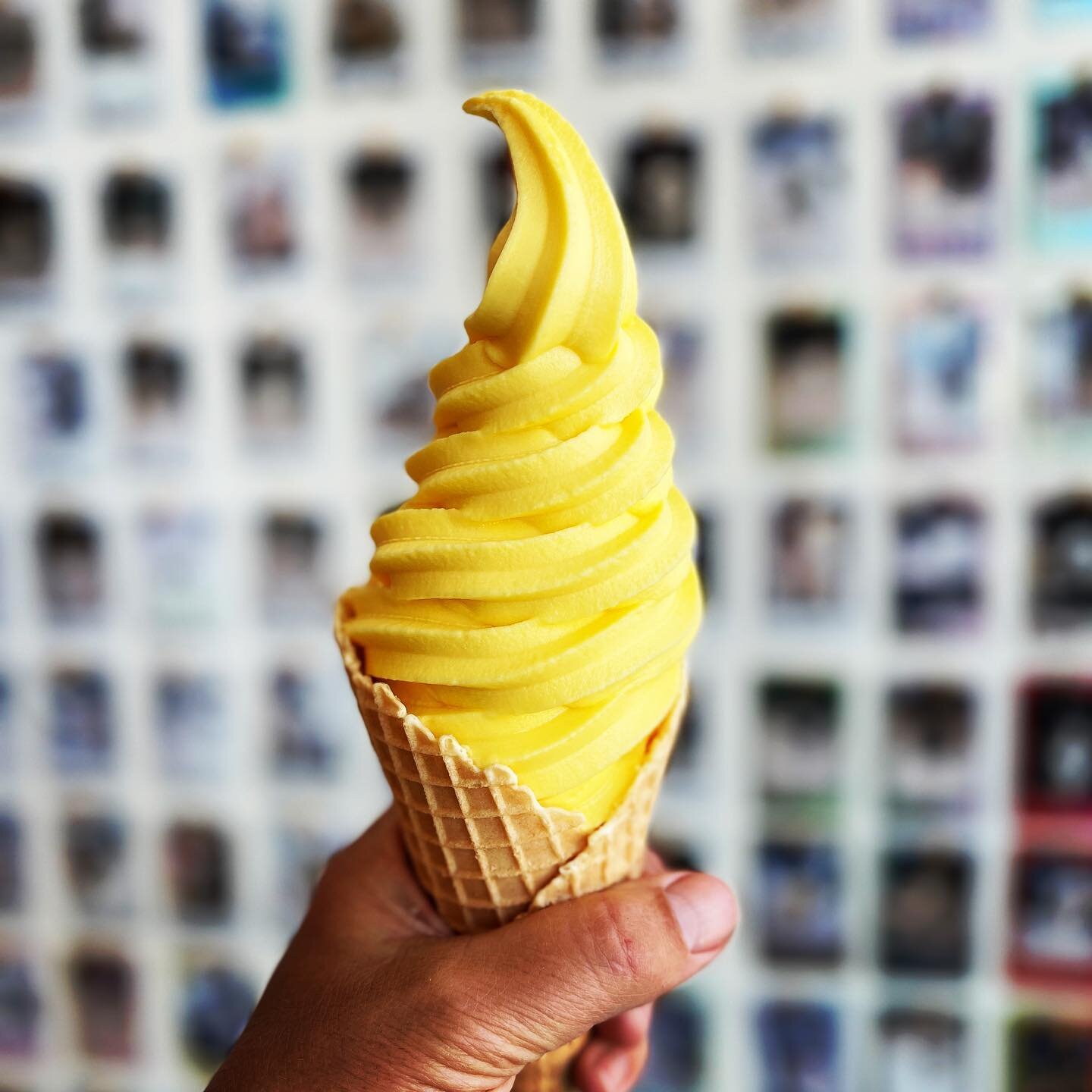 🚨New Flavor Release🚨 Mango Dole Whip is back for a limited time 🥭🍦🔥 😋 Is it better than pineapple 🍍? 

#icecream #dessert #sdfoodie #sdeats #sdfoodscene #northparksd #familyowned #sdsmallbusiness #explorenorthpark #exploresandiego #softserve #