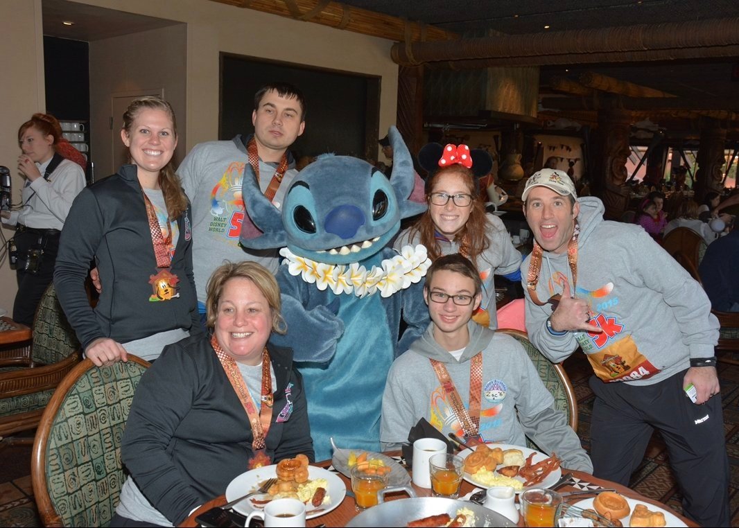 Reason to stay on disney property - character breakfast