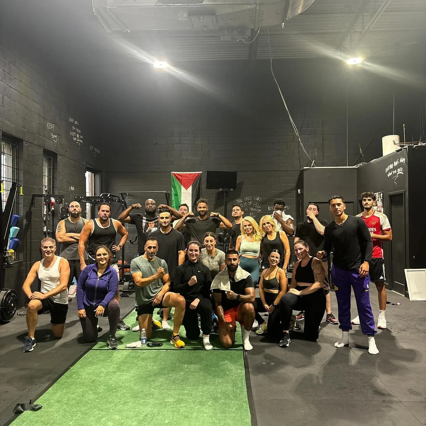 Insanity tonight was ON ANOTHER LEVEL! 
Drop a &laquo;&nbsp;🔥&nbsp;&raquo; if you ever tried an Insanity class with us !
&bull;
See you tomorrow for HIIT-IT AT 10am 
And for GLUTES &amp; ABS AT 7pm 🫡