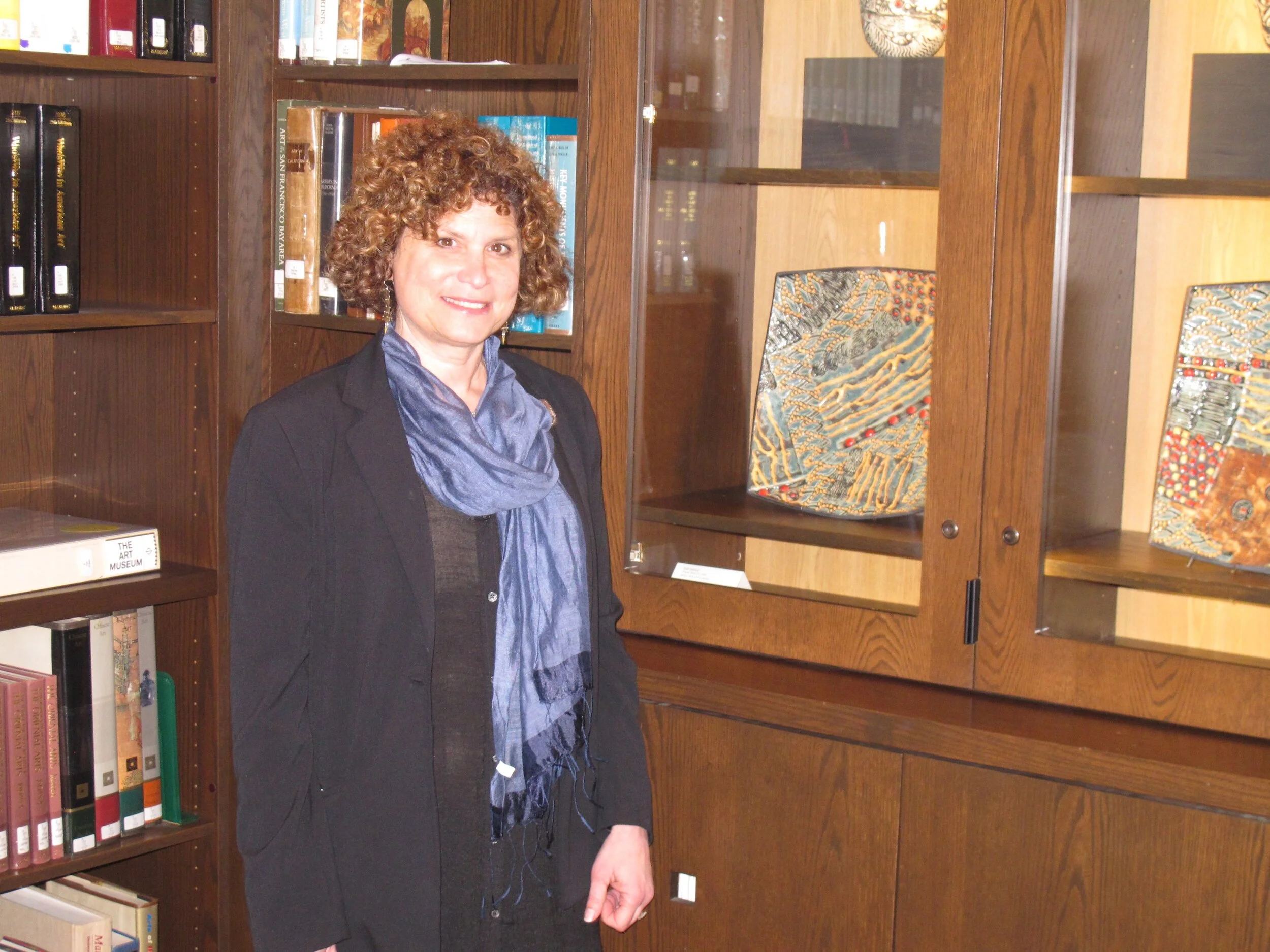 AMY THREEFOOT VALEIRAS: Transitions, works in ceramics