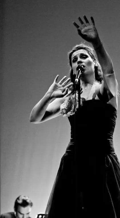Iris Moné, vocalist—modern soul | Free Mini-Concert