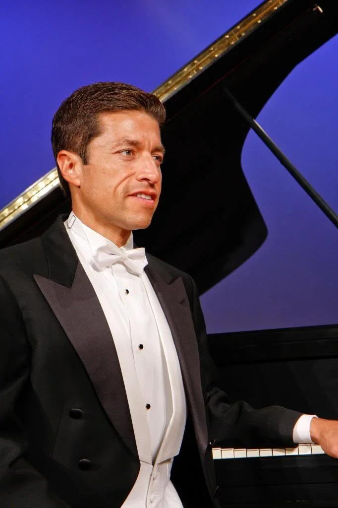 Gustavo Romero Plays Beethoven Piano Sonatas nos. 6, 17 &amp; 29
