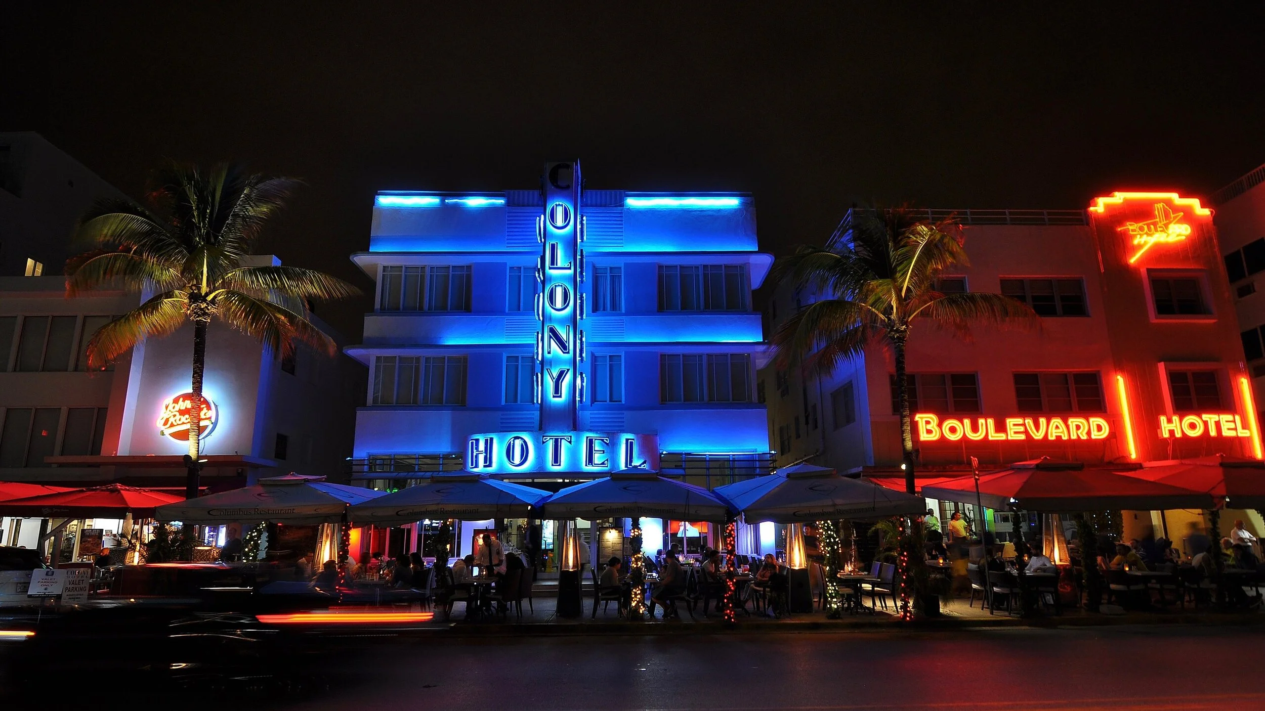 Art_Deco_Colony_Hotel_Boulevard_HotWikiCom.jpg