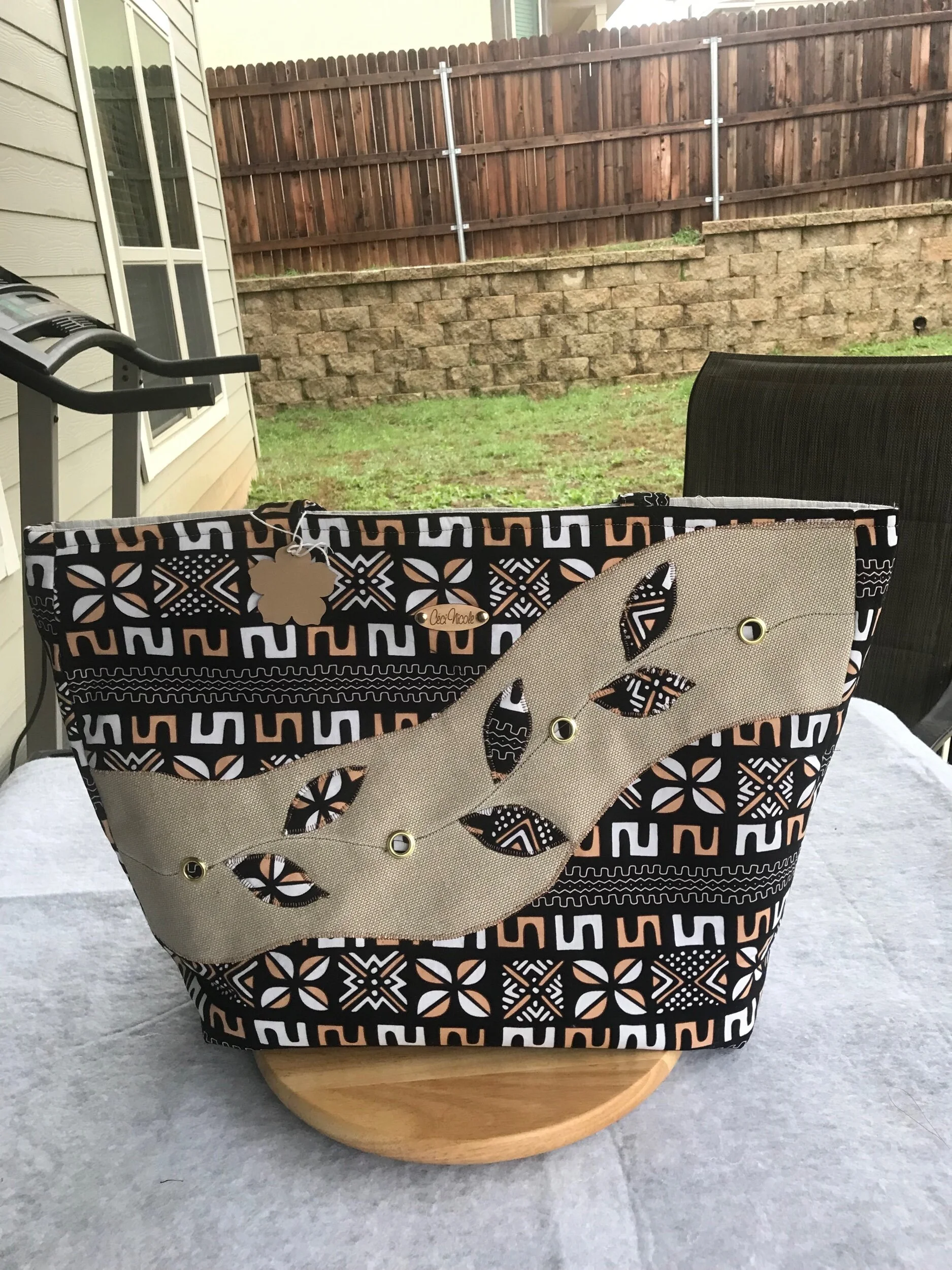 E35AC18B-326D-4CB9-BA3F-F40DACA9D105