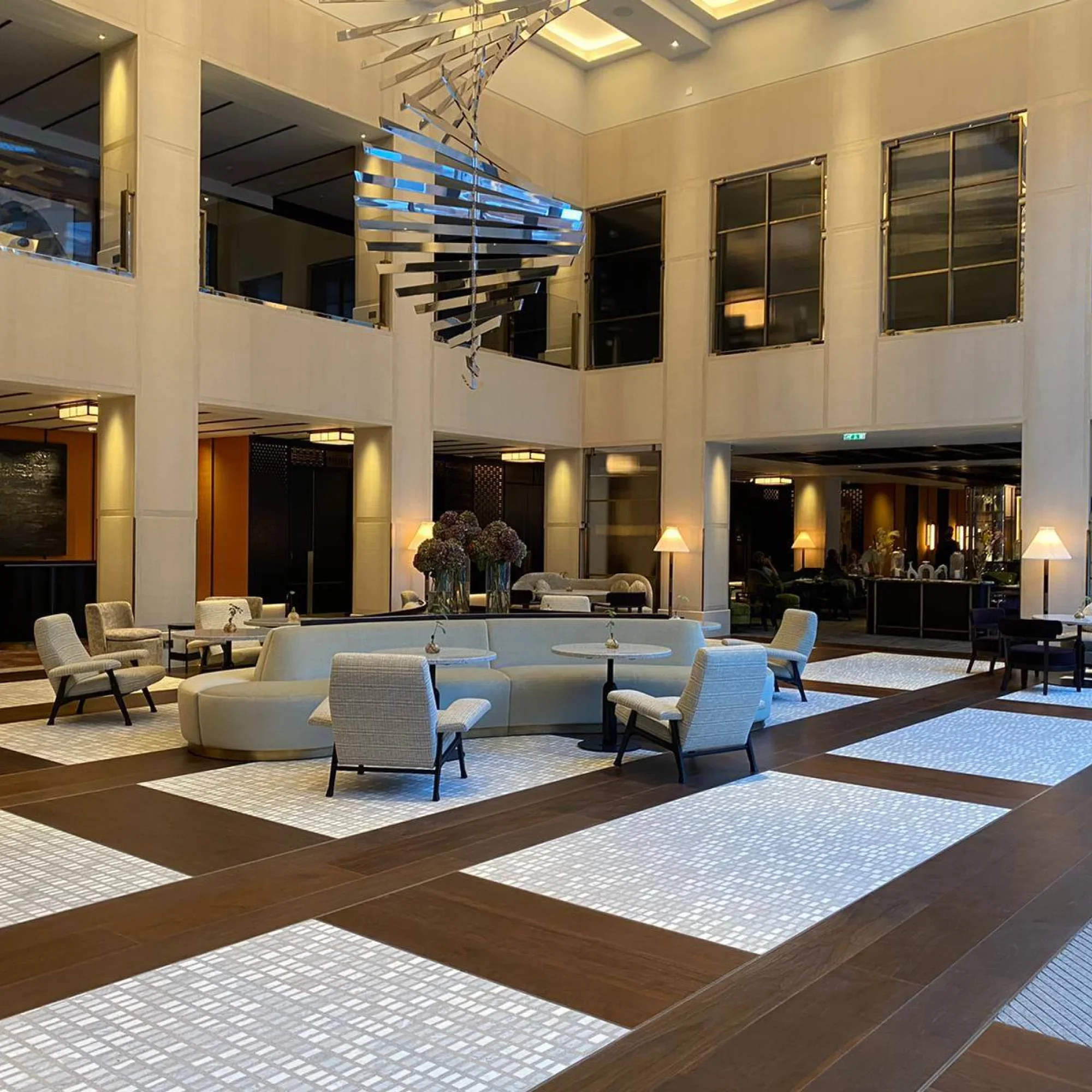 Foglie_Oro-Nob-Hotel-London-Portman-Sq-Londra-3-996b934a.webp