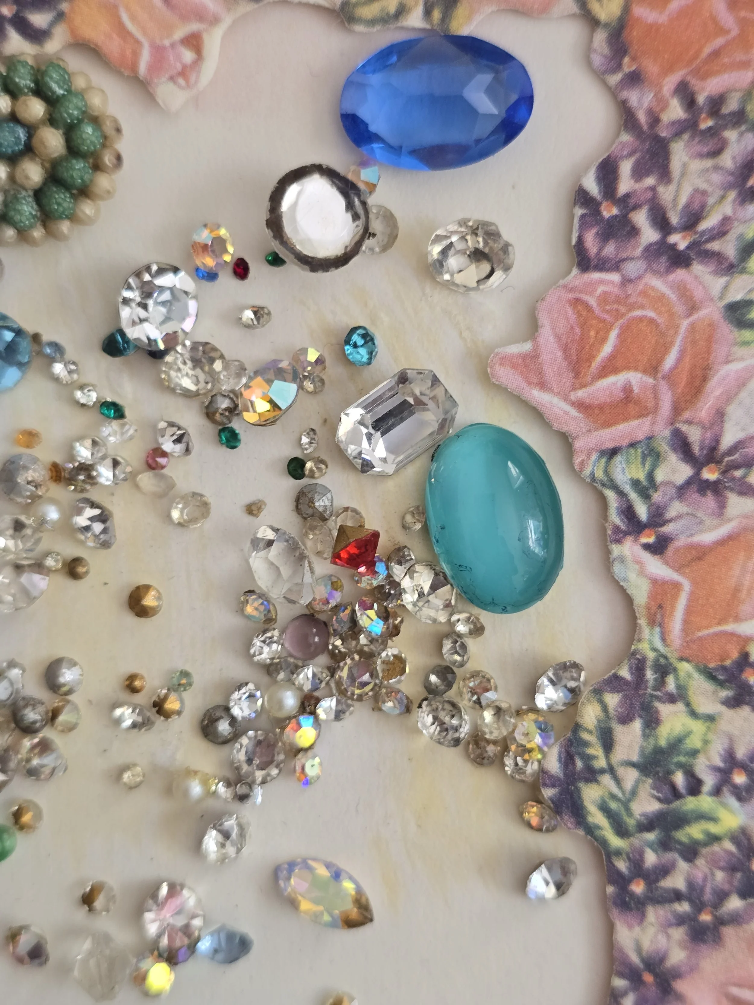Vintage faceted glass stones for jewellery restoration and craft.