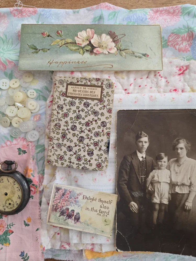 vintage-assemblage-watch-fabric-book-ephemera-flatlay.webp