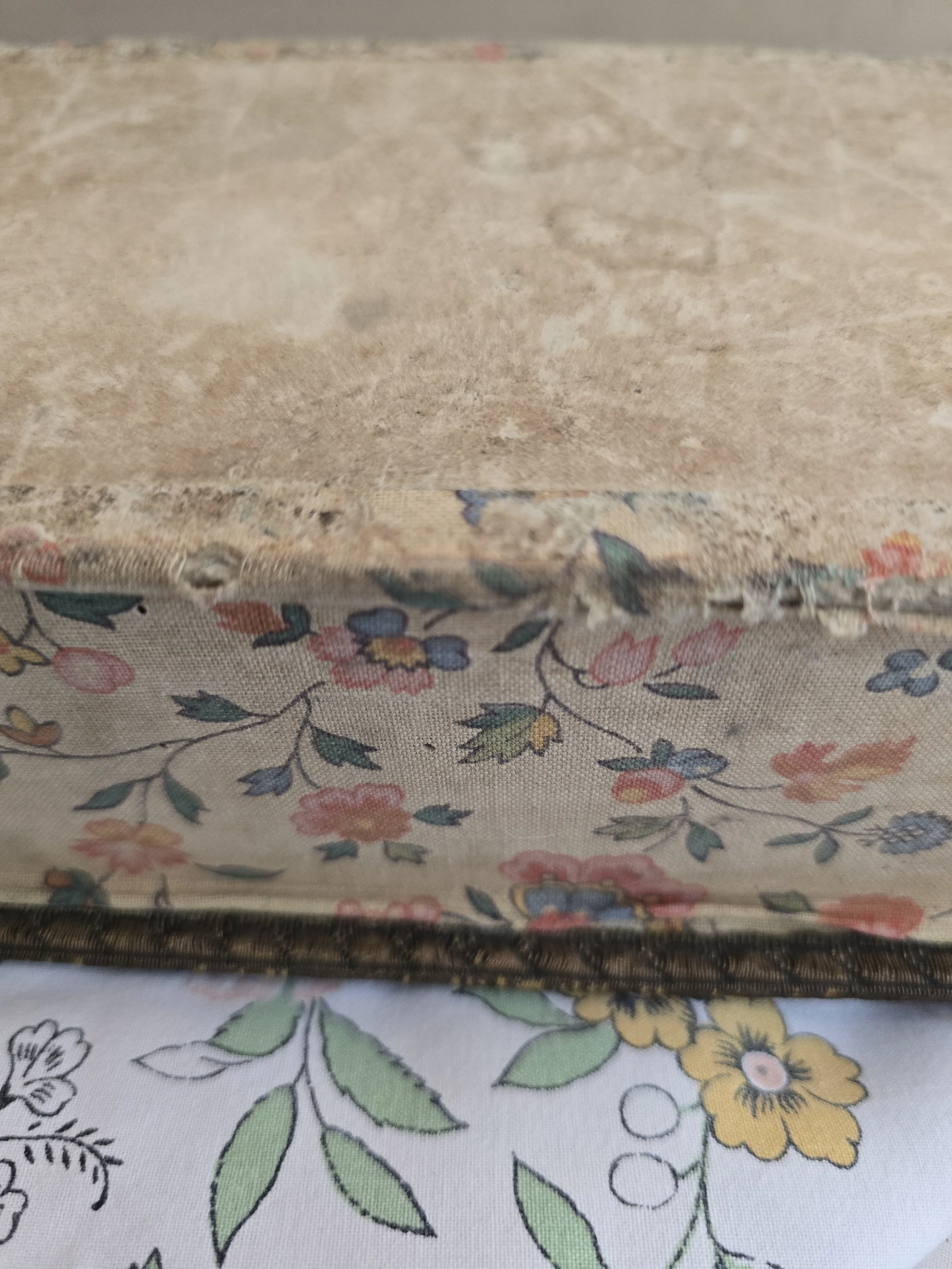 vintage floral boudoir box