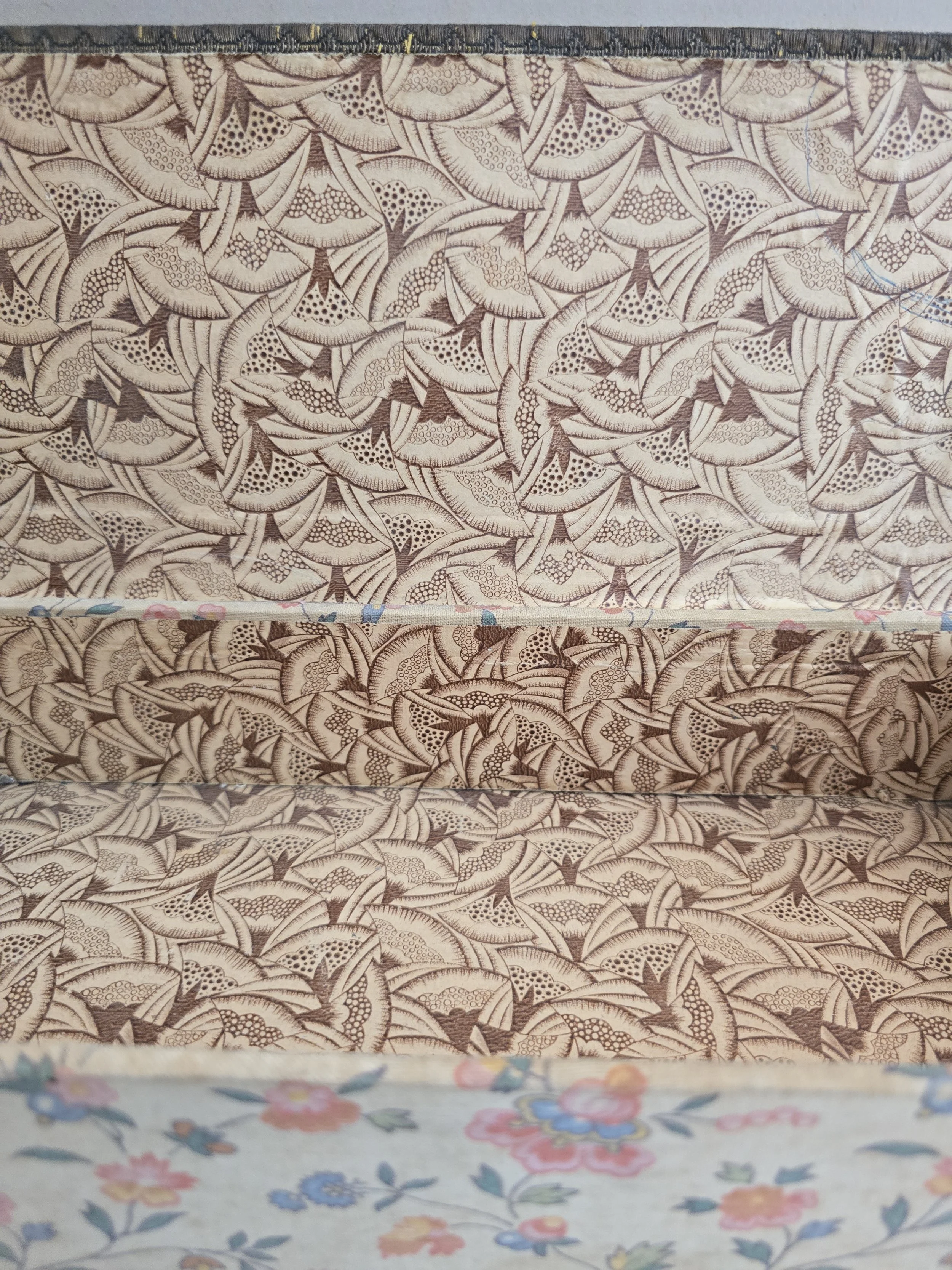 detailed view of the patterned lining
