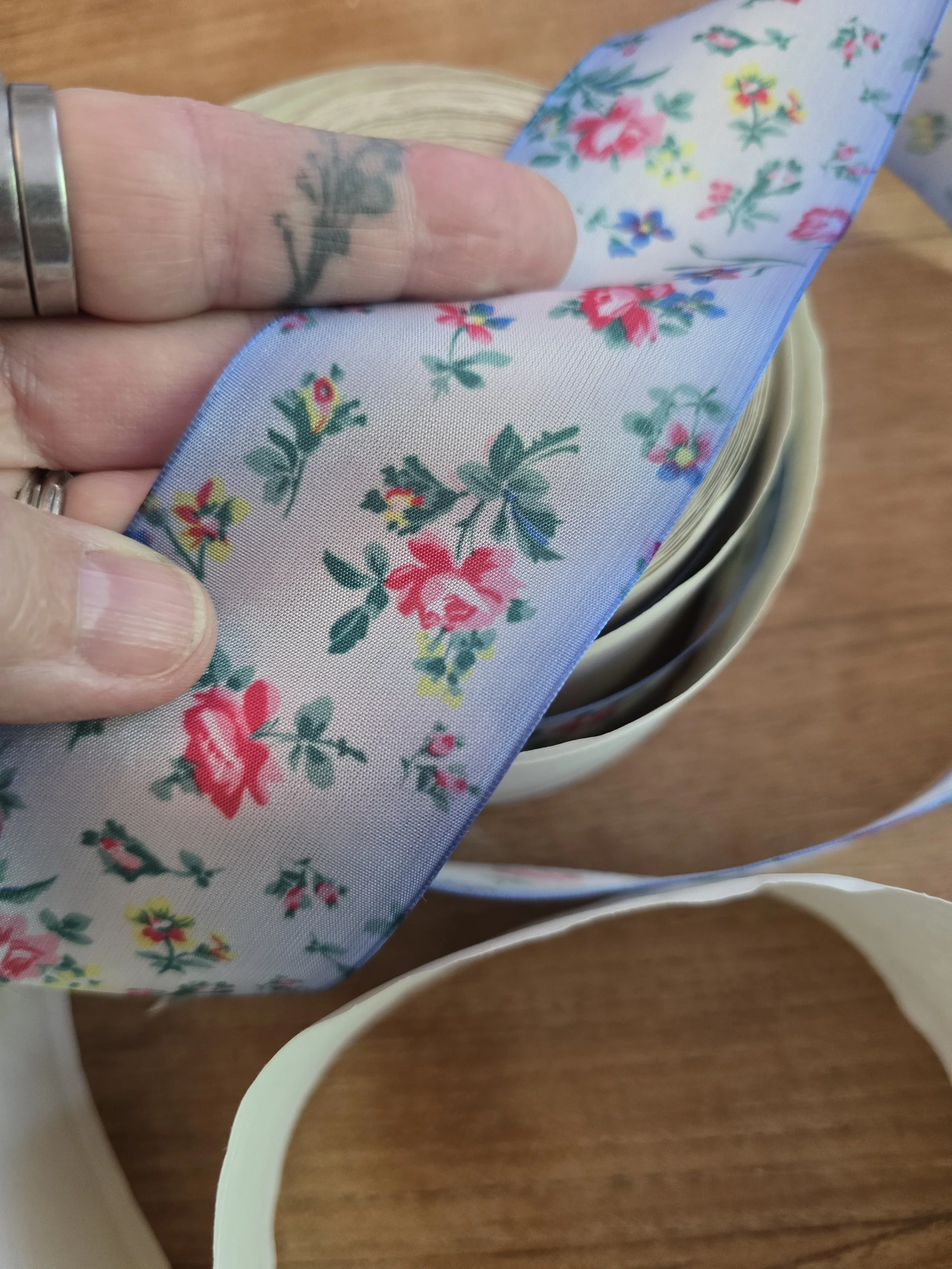 mid century style floral ribbon trim