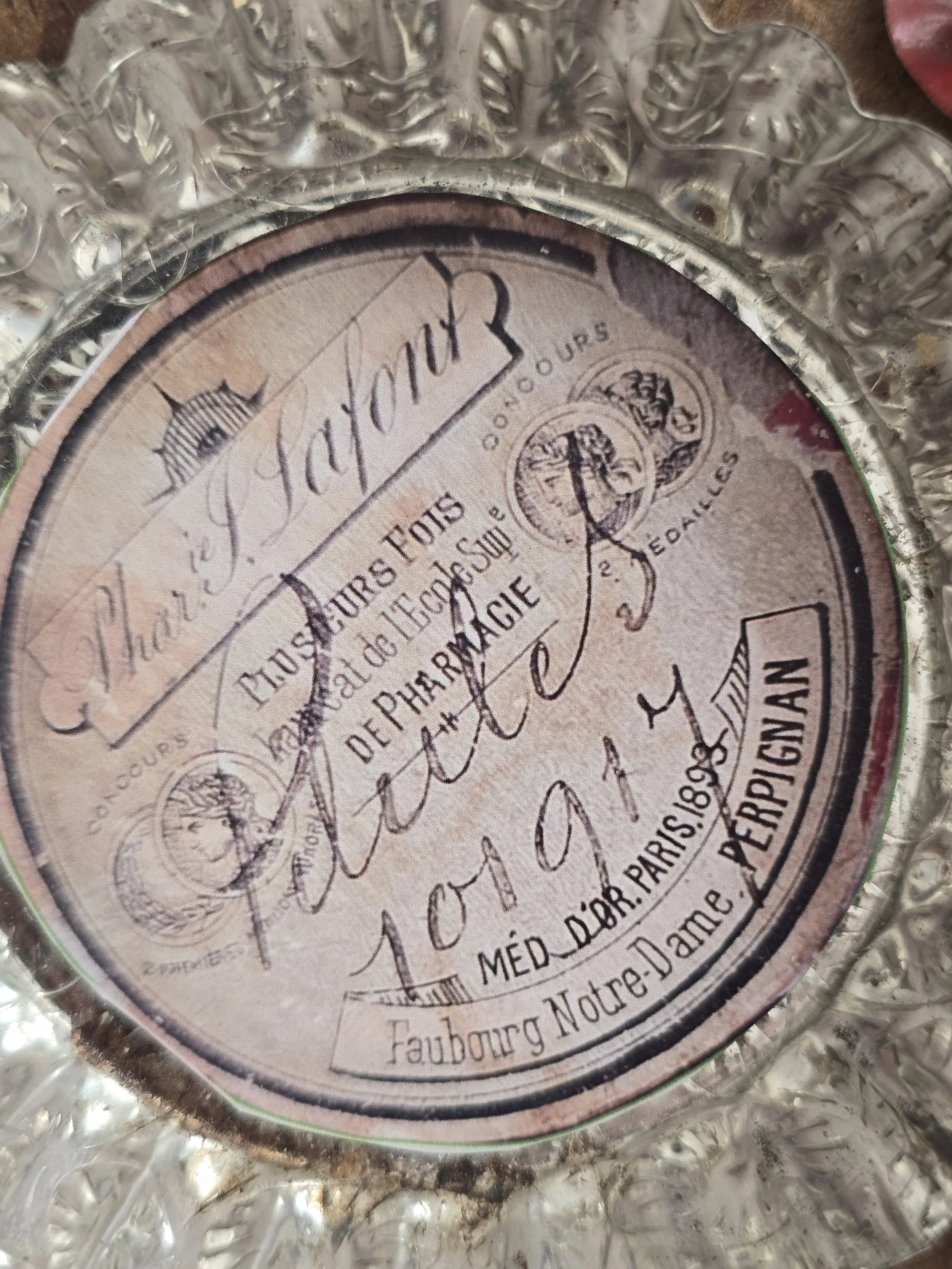 Vintage French pastry mould transformed into a decorative needle keep