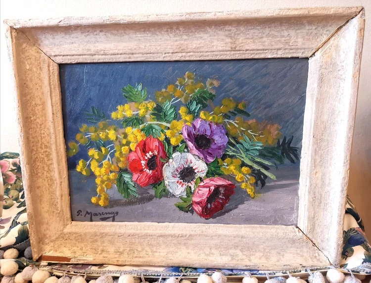 Close-up of artist signature F. Marengo on vintage floral still life painting