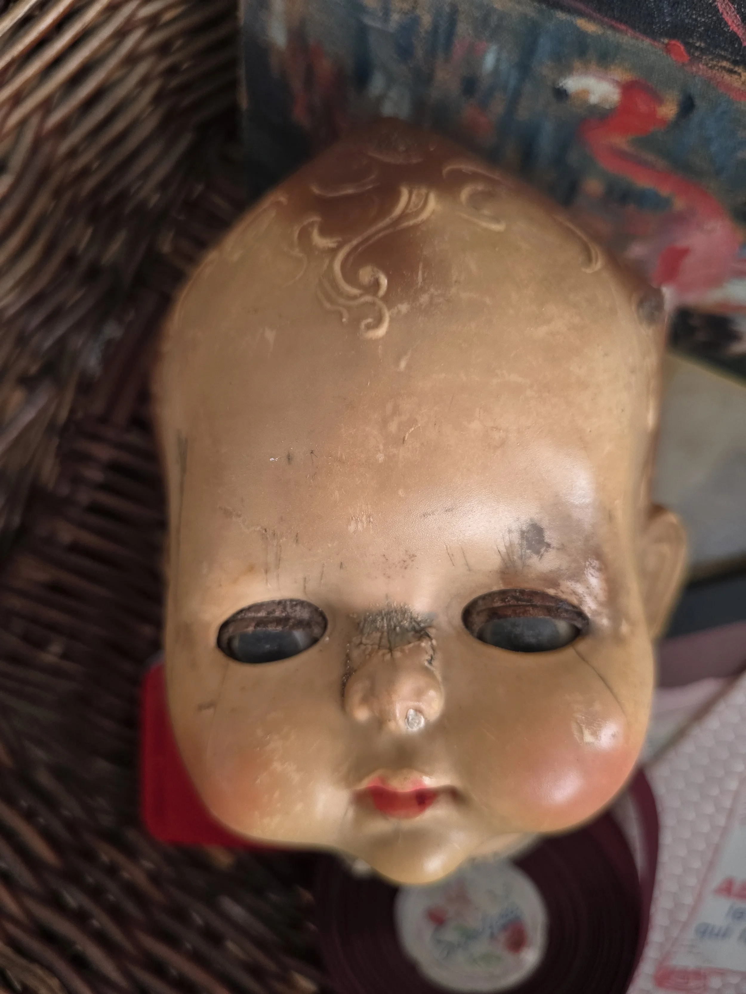 vintage pedigree england doll head with painted curls