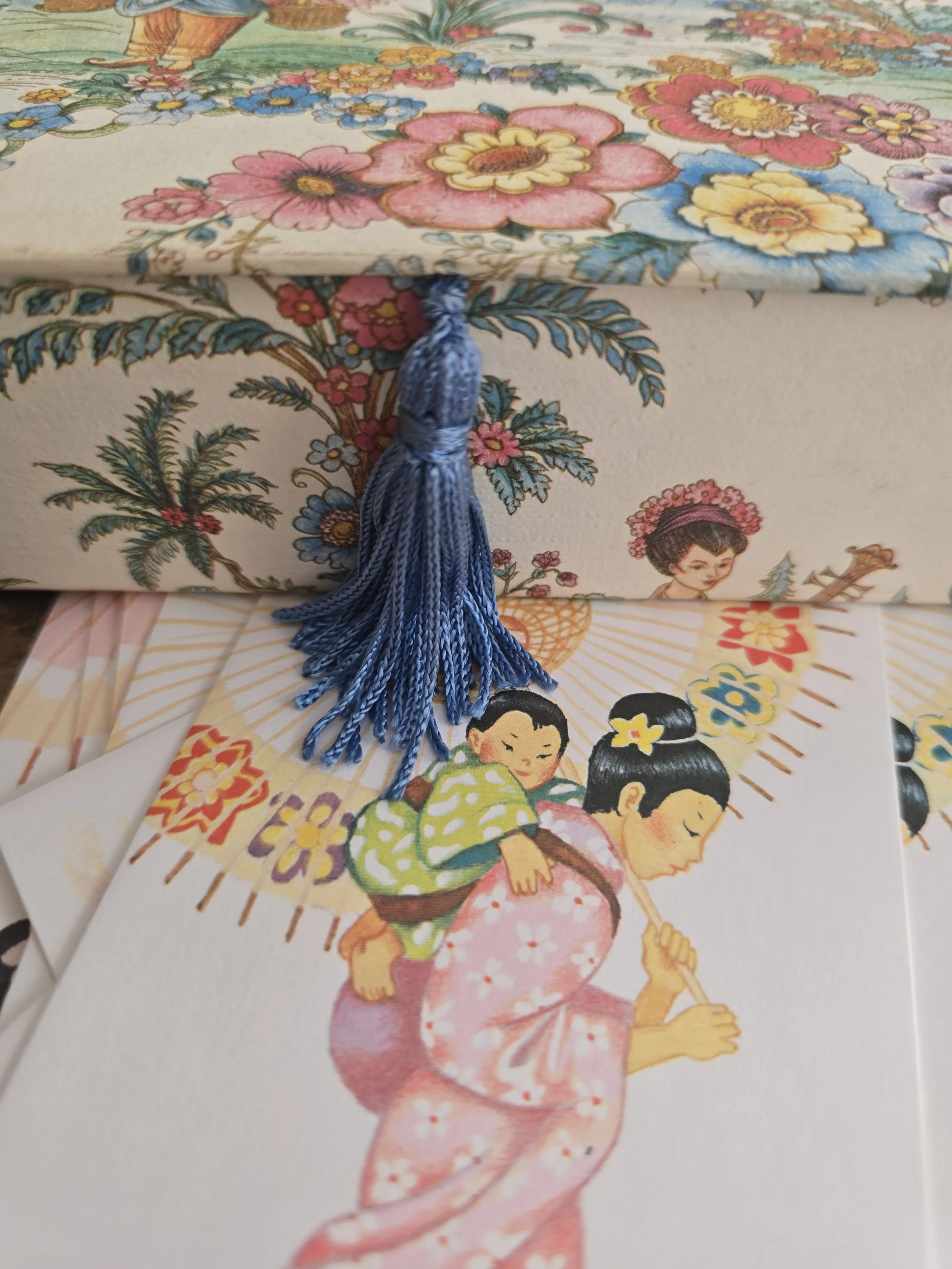 Decorative vintage Waverley stationery box with colourful Chinoiserie garden design