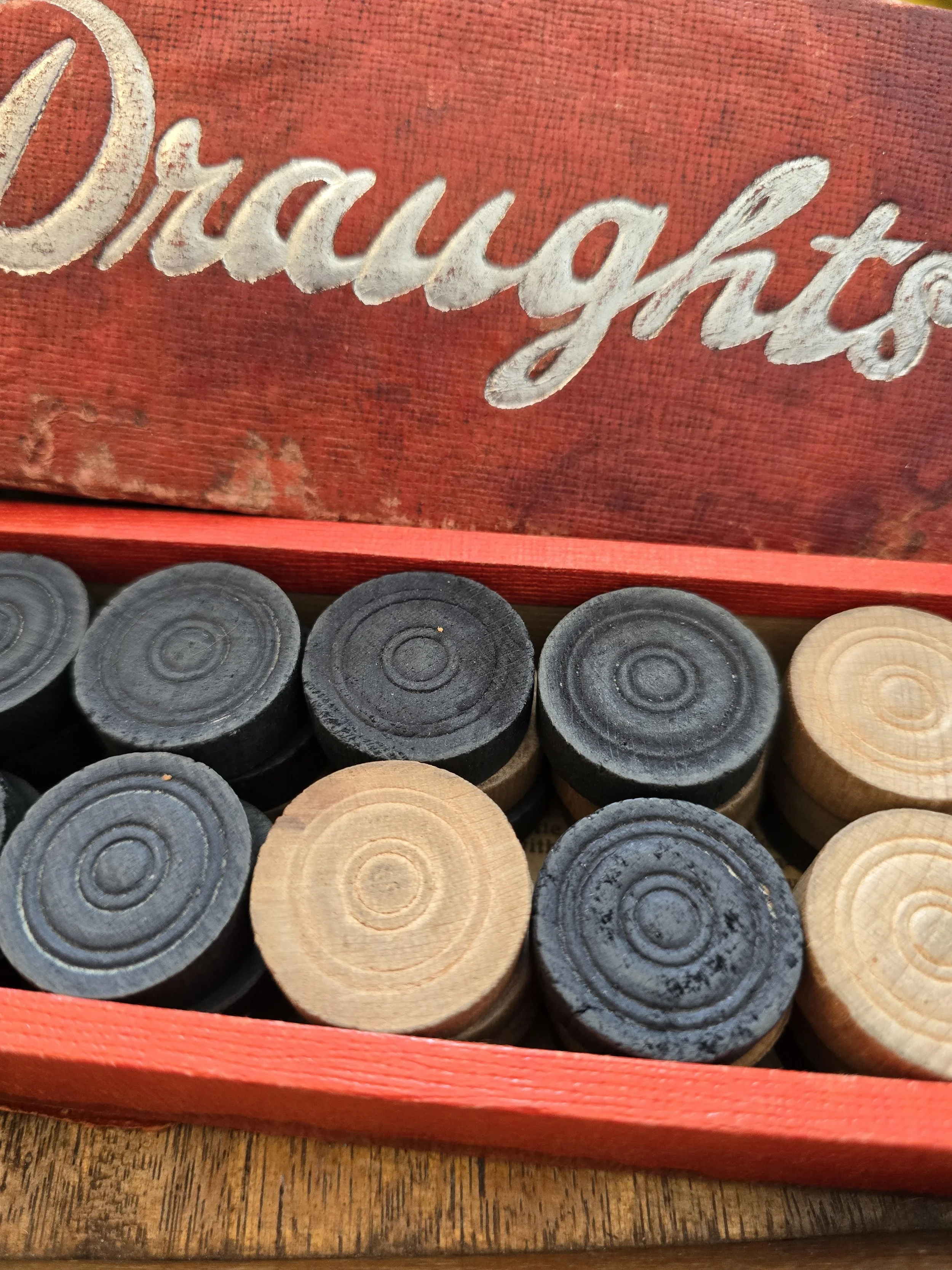 vintage draughts set in original red Spear's Games box