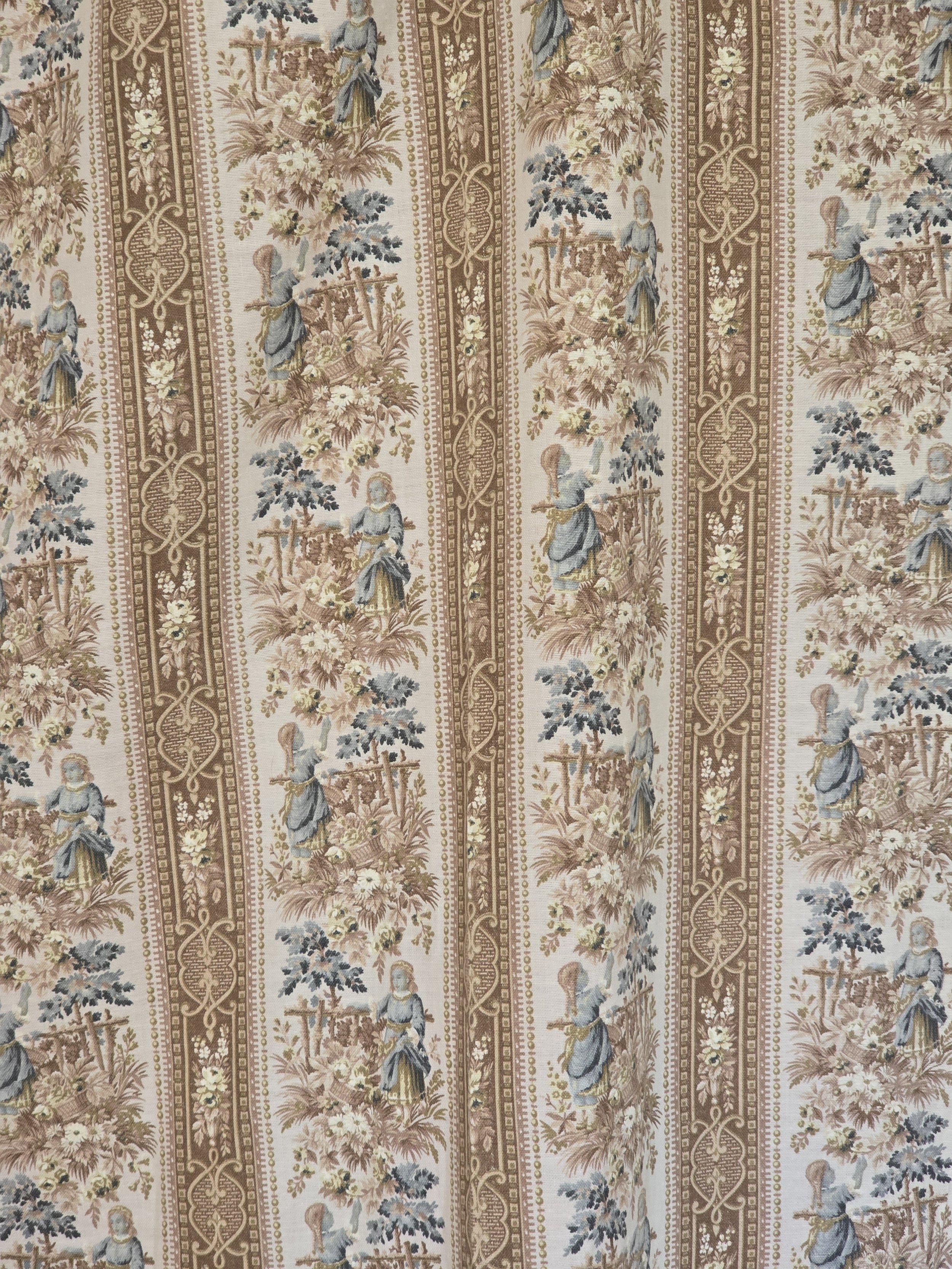 Full view of vintage 1960s French printed cotton fabric with pastoral toile design