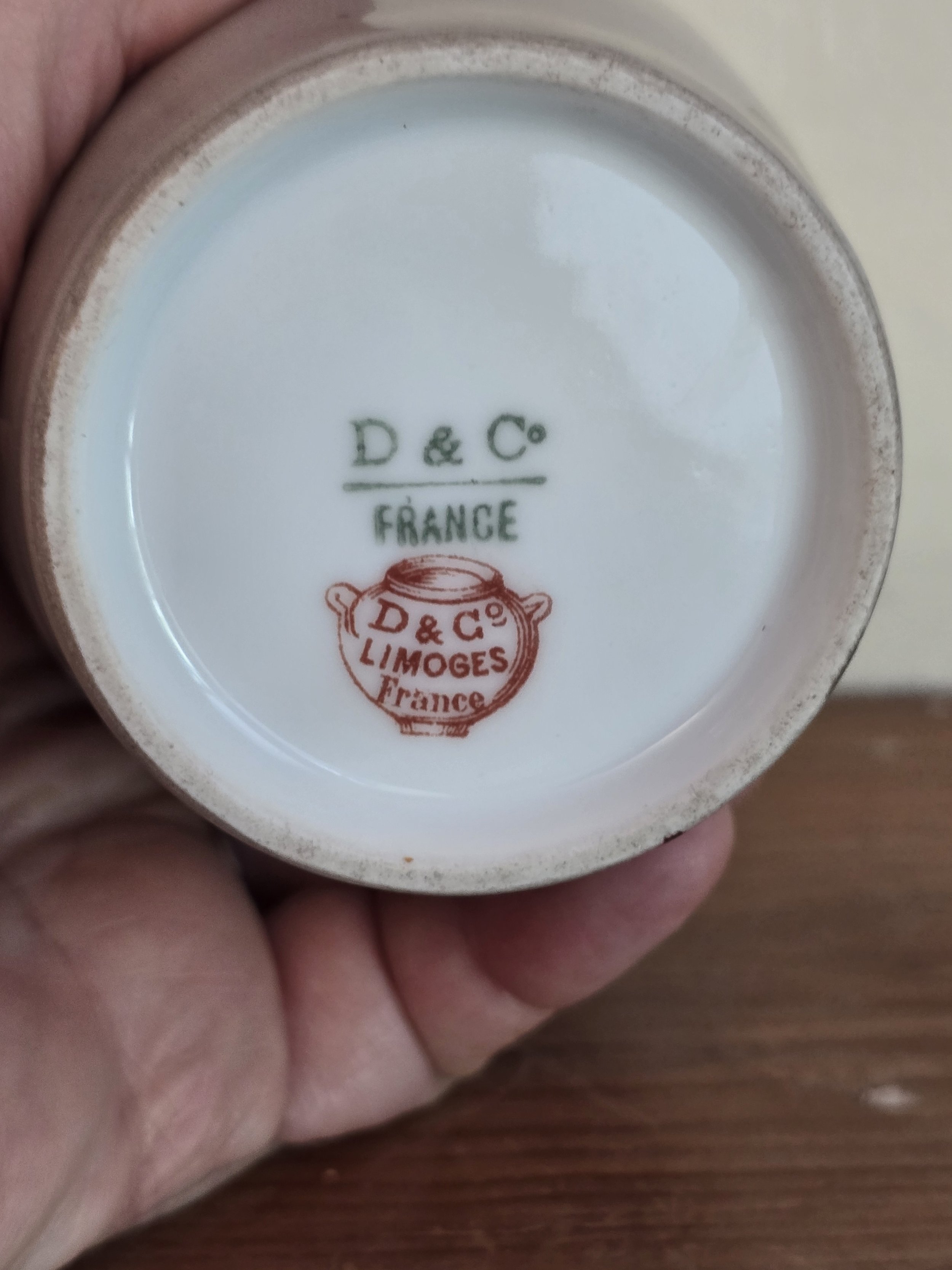 dco-limoges-porcelain-base-mark.jpg