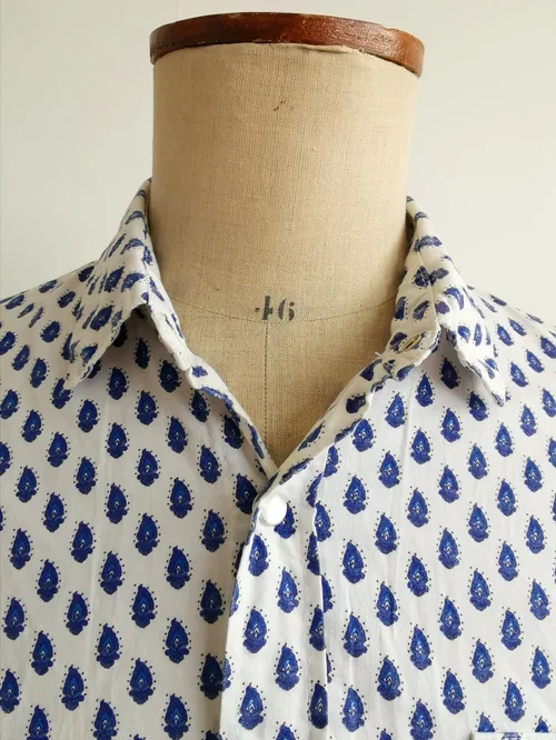 Vintage French Provençale shirt in blue and white cotton with paisley print.