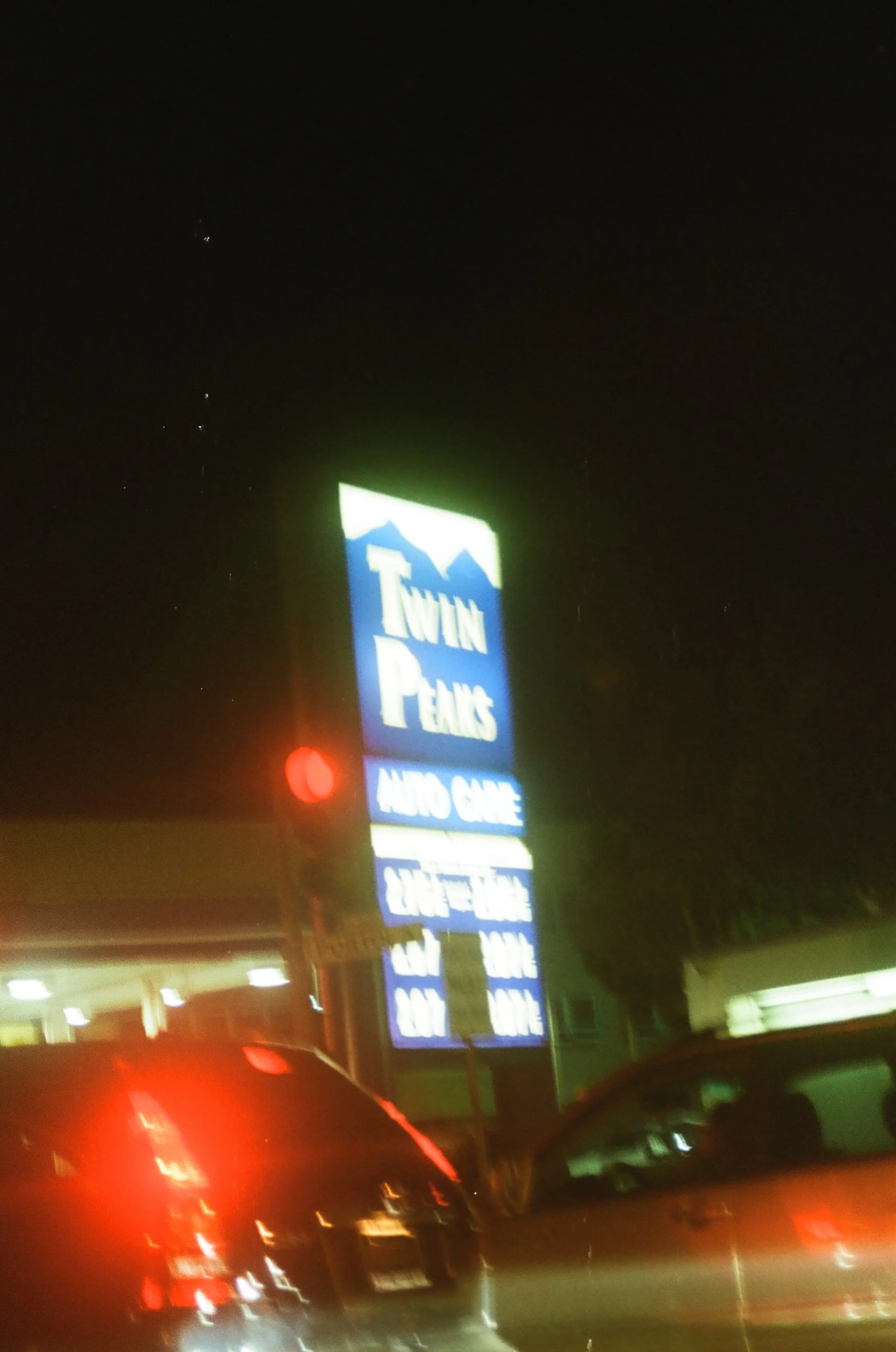 TWINPEAKS1.jpg