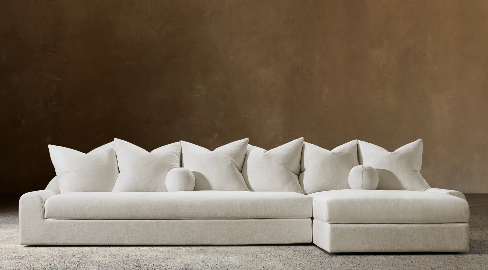 Sofa_Chaise_FV.png