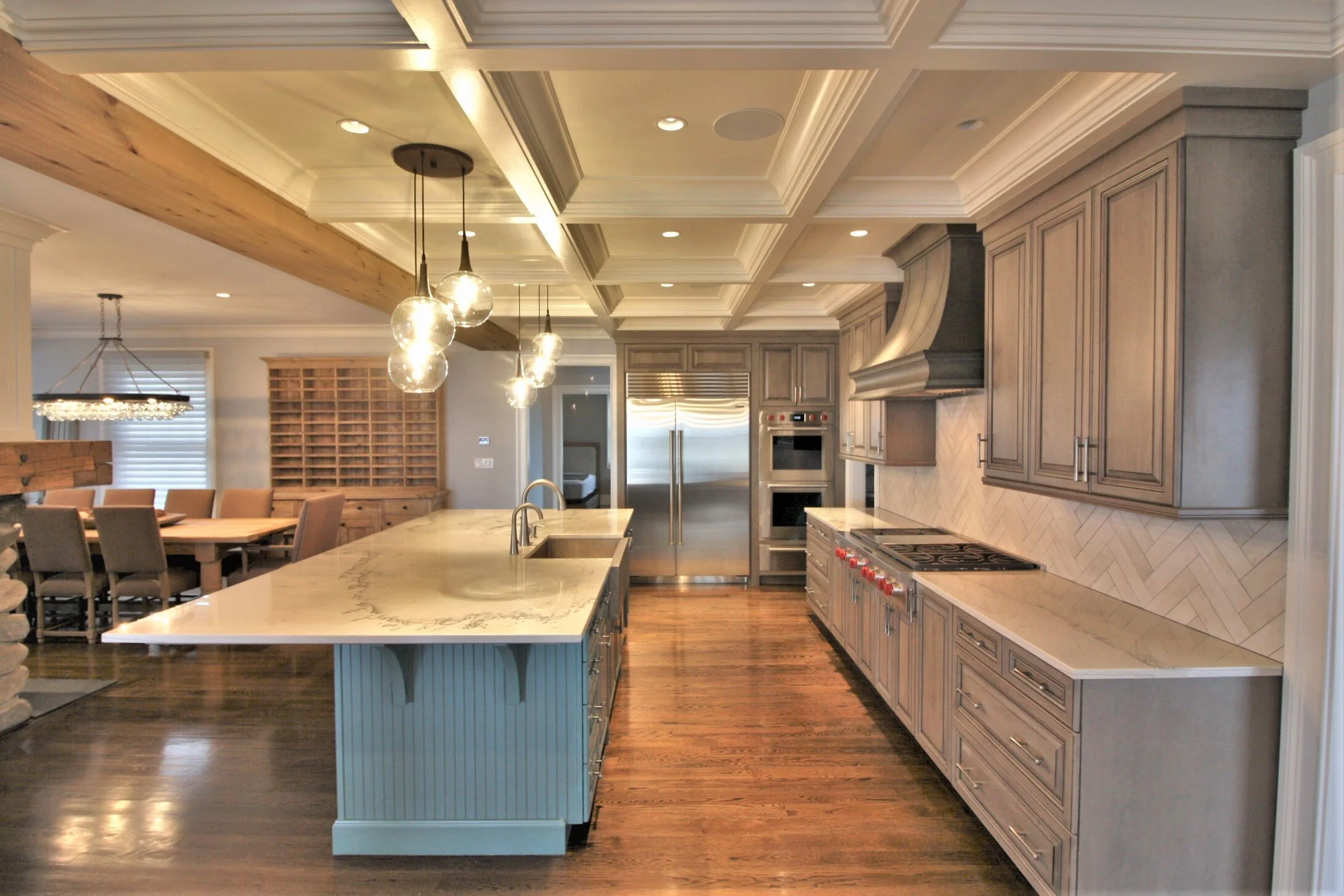 Full Kitchen Right.JPG