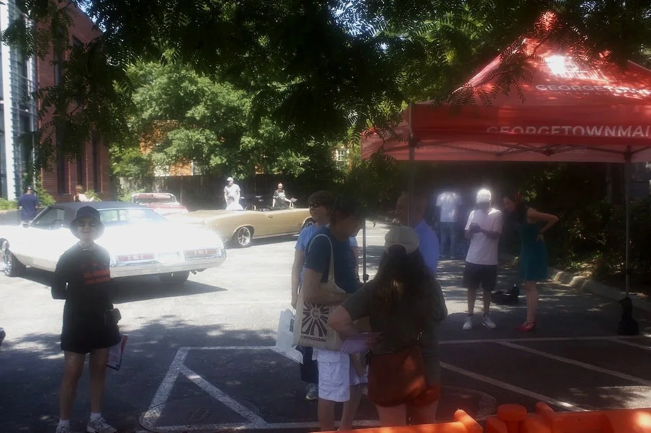 georgetownartwalk.jpg