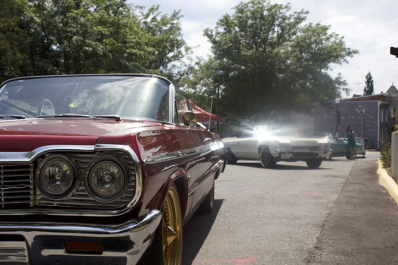 classiccarsandbackgroundmodel.jpg