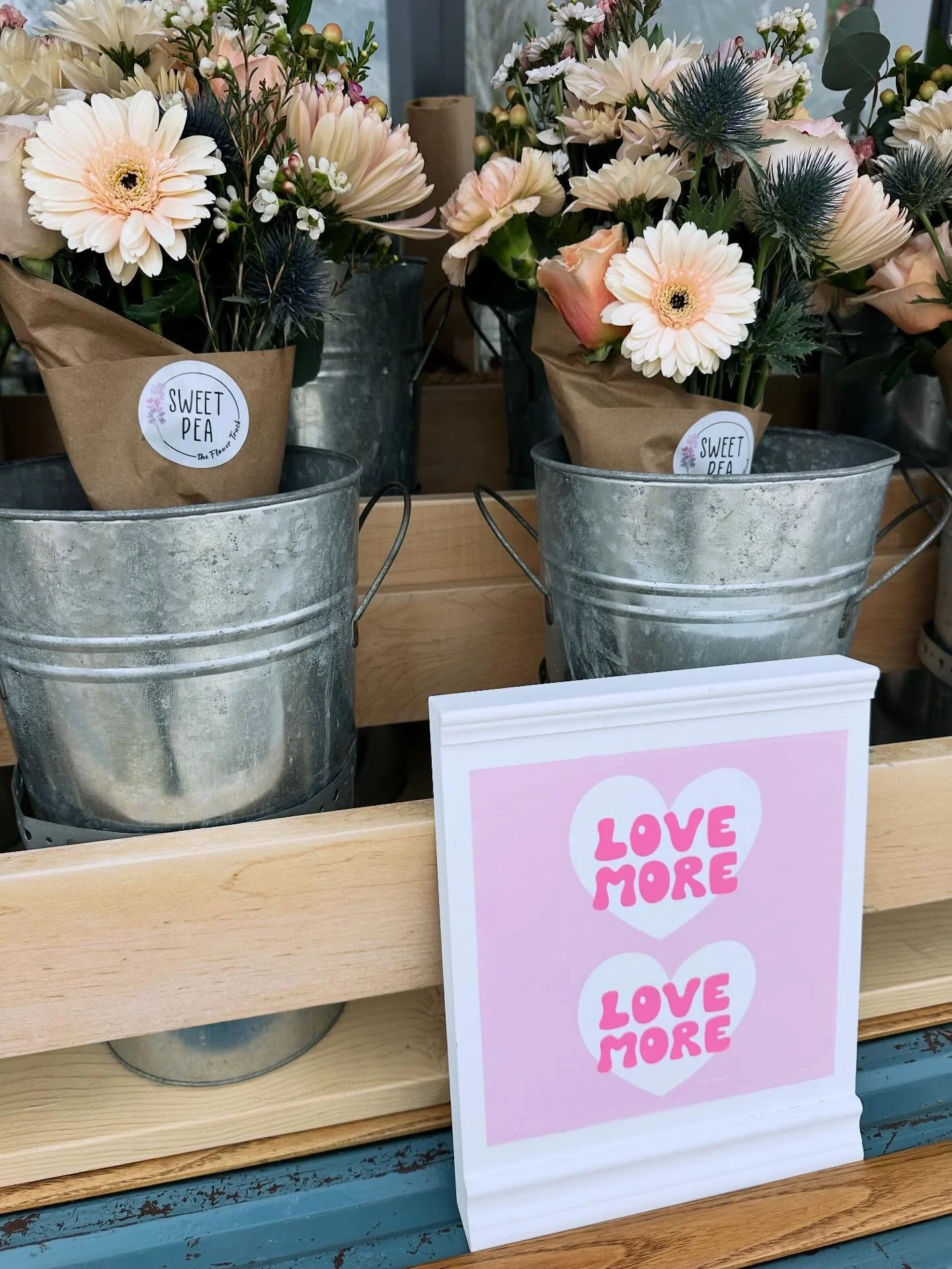 All you need 
is L❤️VE! 

#sweetpeatheflowertruck 

Flower Truck / Flower Bar / Flower Cart / Corporate Events / Special Events / Activation / Party Favors / Bouquet Bar / Bloom Bar / Pop Ups / SF Bay Area / Build your own bouquet / Floral Workshops