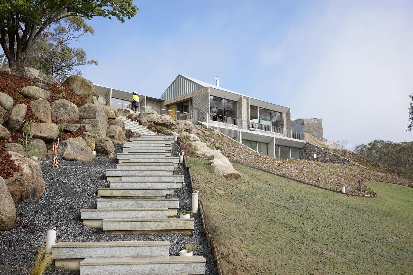 We recently visited our Snowy Monaro project, which is in the final month of construction. It is an exciting moment to see how beautifully and well resolved the project is coming together and under the exacting standards of @bellevardeconstructions .