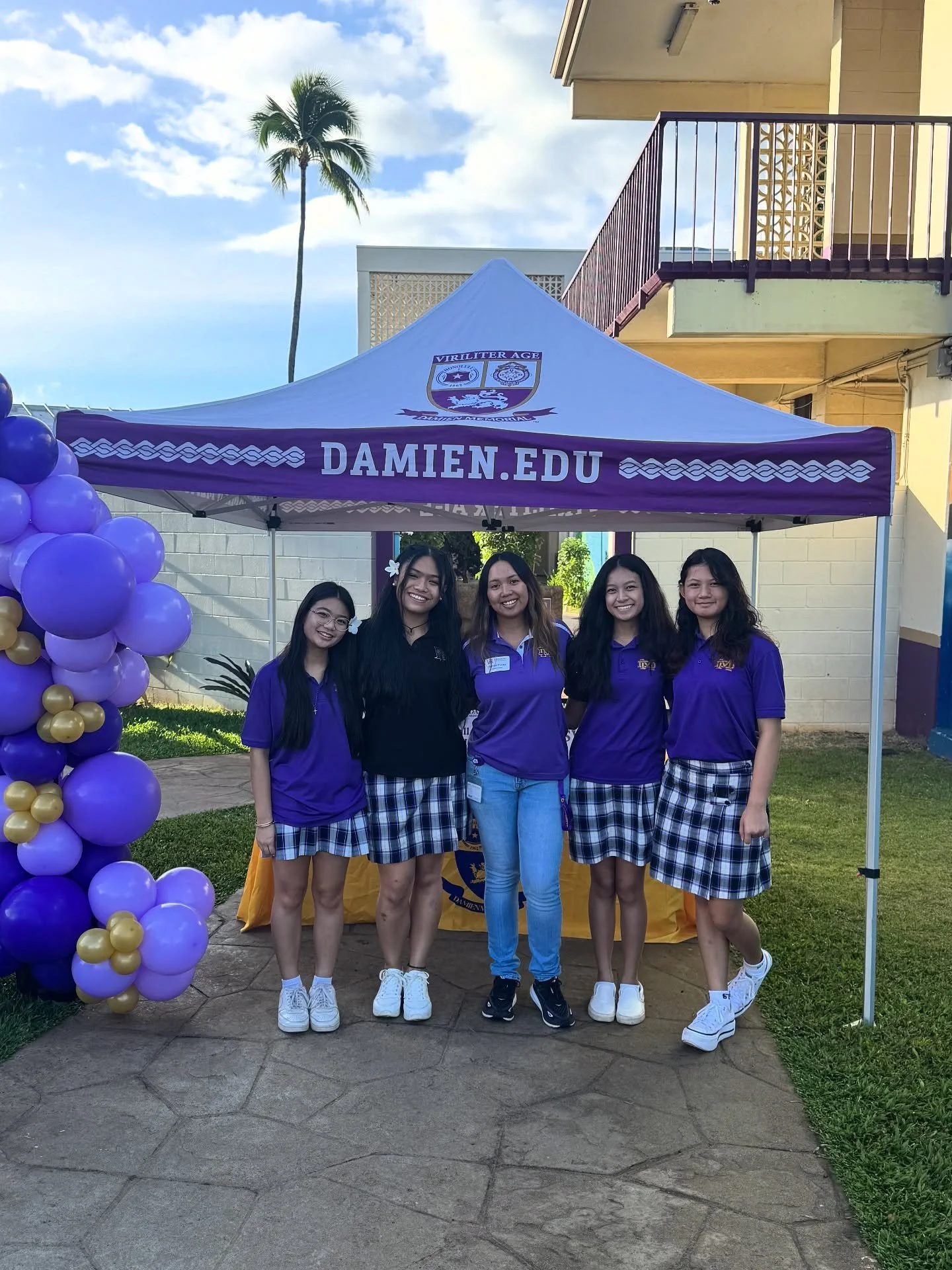 It&rsquo;s a beautiful day for an Open House! Come by our campus this morning to see what it&rsquo;s like to be a Monarch.

#damienmemorialschool #hawaiischools #hawaiicatholicschools #viriliterage #wearedamien