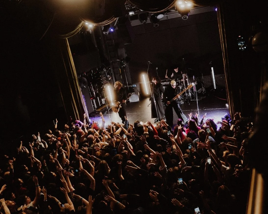@bsd.wav &bull; new york city 🌃 

got to grab some video for @max____mcguire from the new york show the other day. 

sick lighting. sick band. sick venue. 
had a blast watching their set these past few nights. 

📸🎥: @mknoxmedia 
#beautyschooldropo