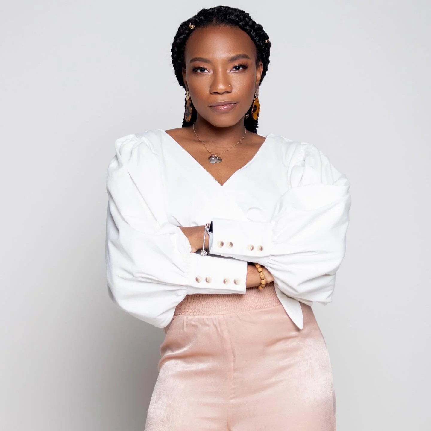 Playing small is no longer an option so I stopped abt a month ago. Let me explain:

No social media September is always a blessing. I&rsquo;ve had more time to reflect on 
things I&rsquo;ve been too discouraged, tired or scared to do. I&rsquo;ve been