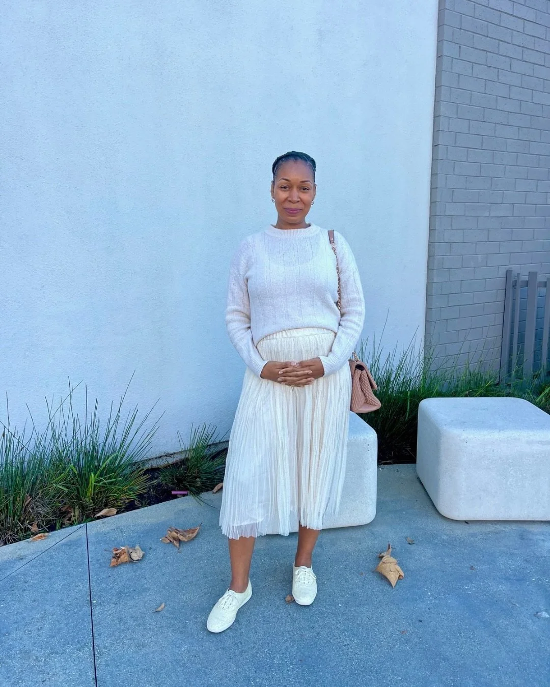 Oh, 2025 ✨ 

For me, 2025 was mostly about preparation. And not for one primary thing, but for the next phase of my life.

I worked on: 
🐢 Slowing my pace
🤹🏾&zwj;♀️ No longer juggling all the things
⏳Settling into seasons and rhythms
💻 Releasing 