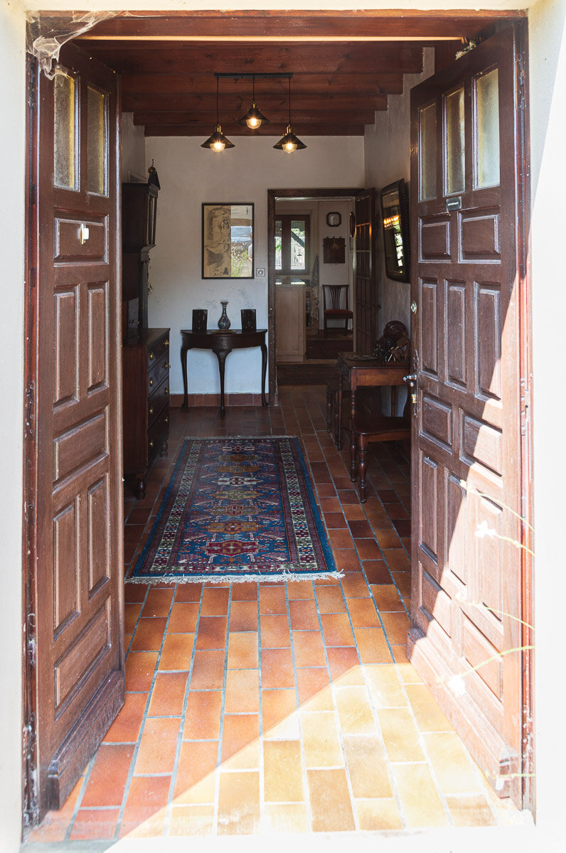 Entrance hall.jpg